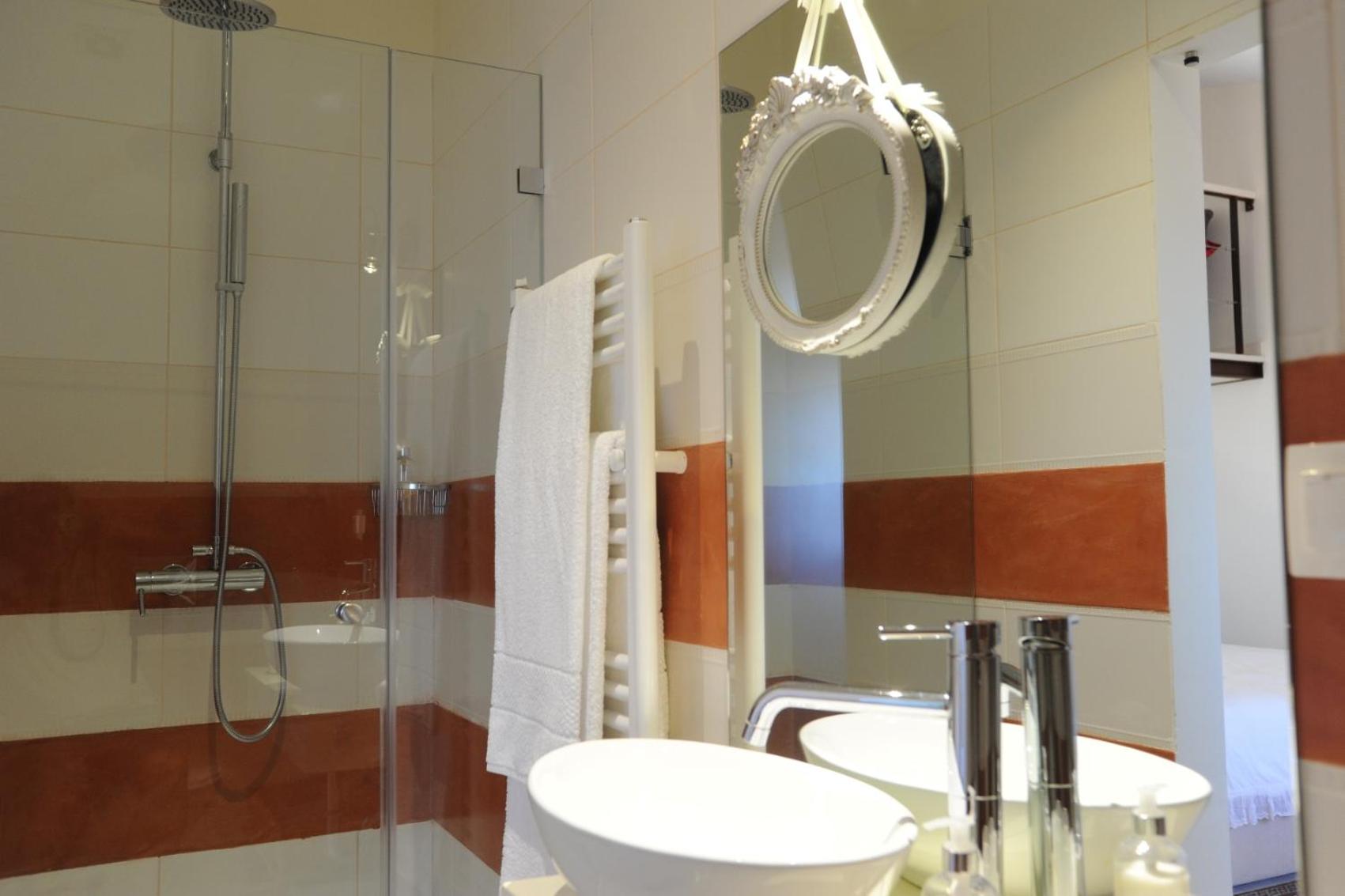 Superior Double Room - Photo 2