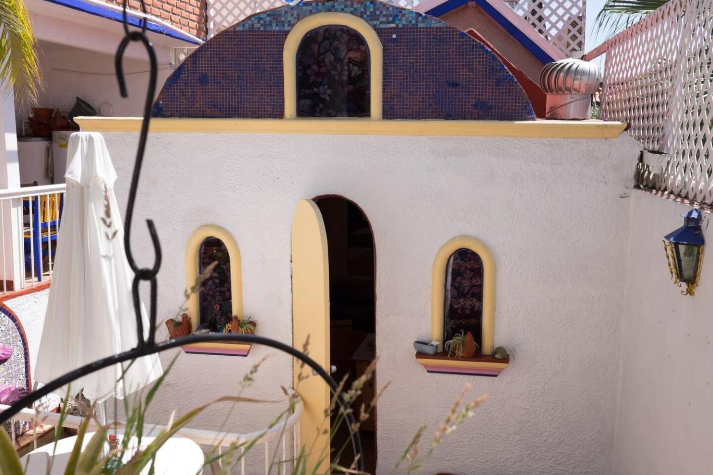 Deluxe Bungalow with Garden View - Photo 22