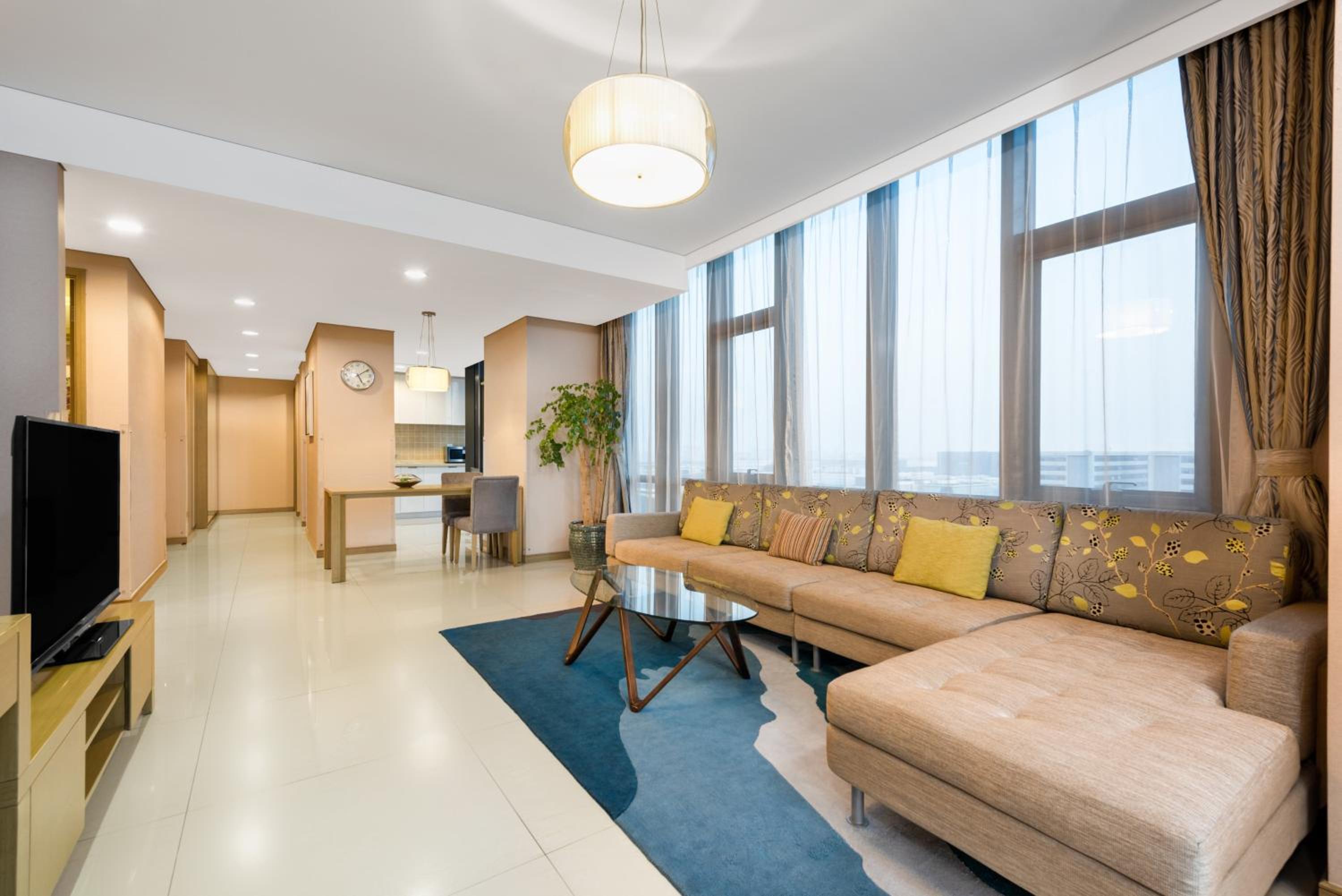 Three-Bedroom Suite photo 3