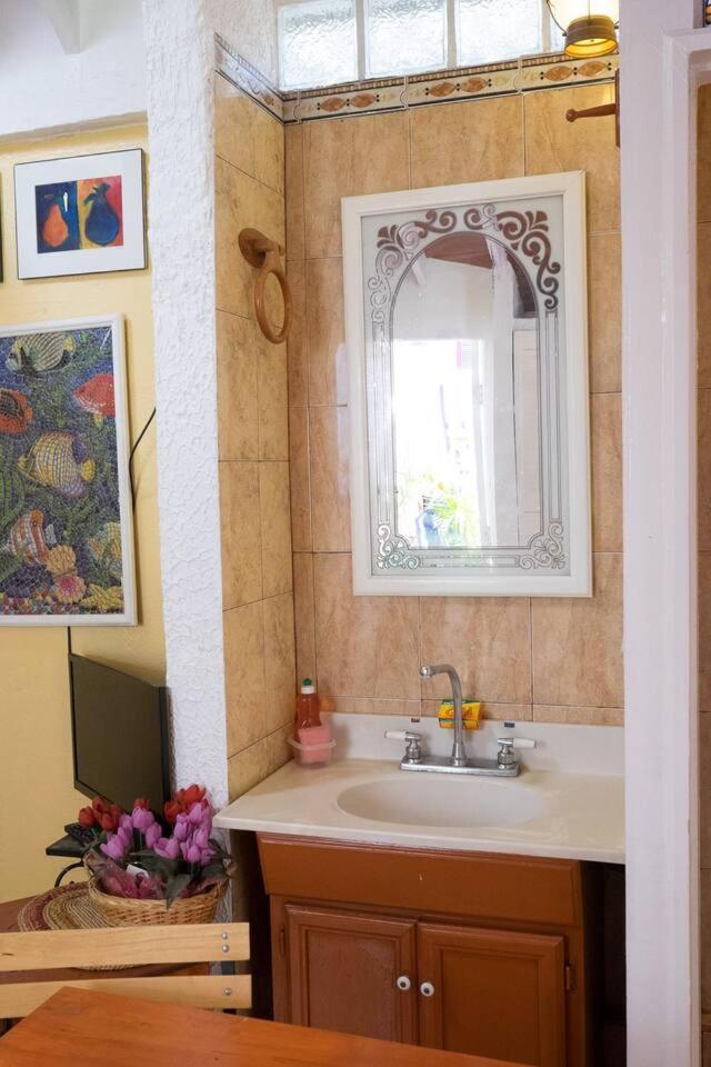 Deluxe Bungalow with Garden View - Photo 17