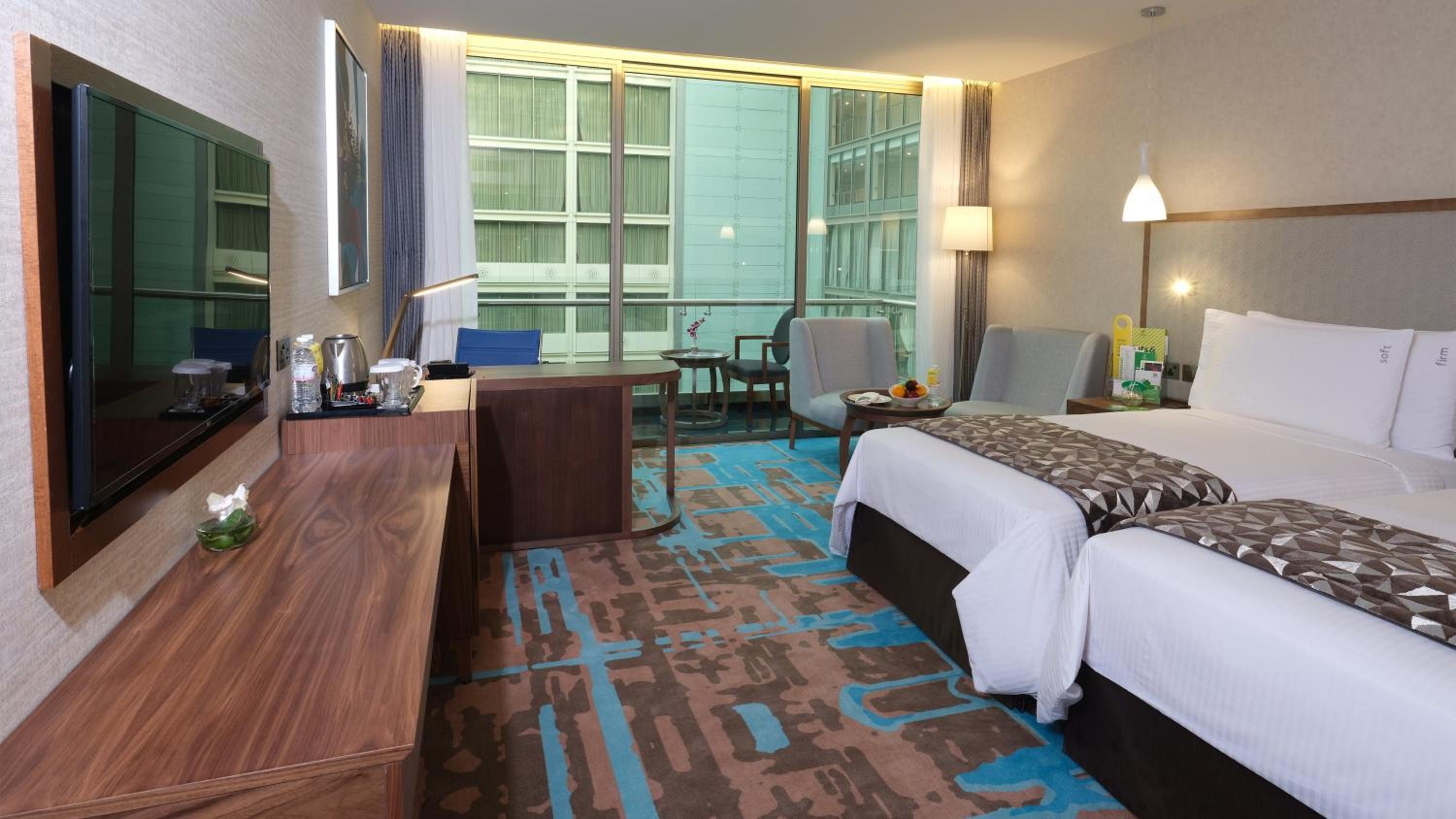 Premium Twin Room with Mini-bar - Photo 2