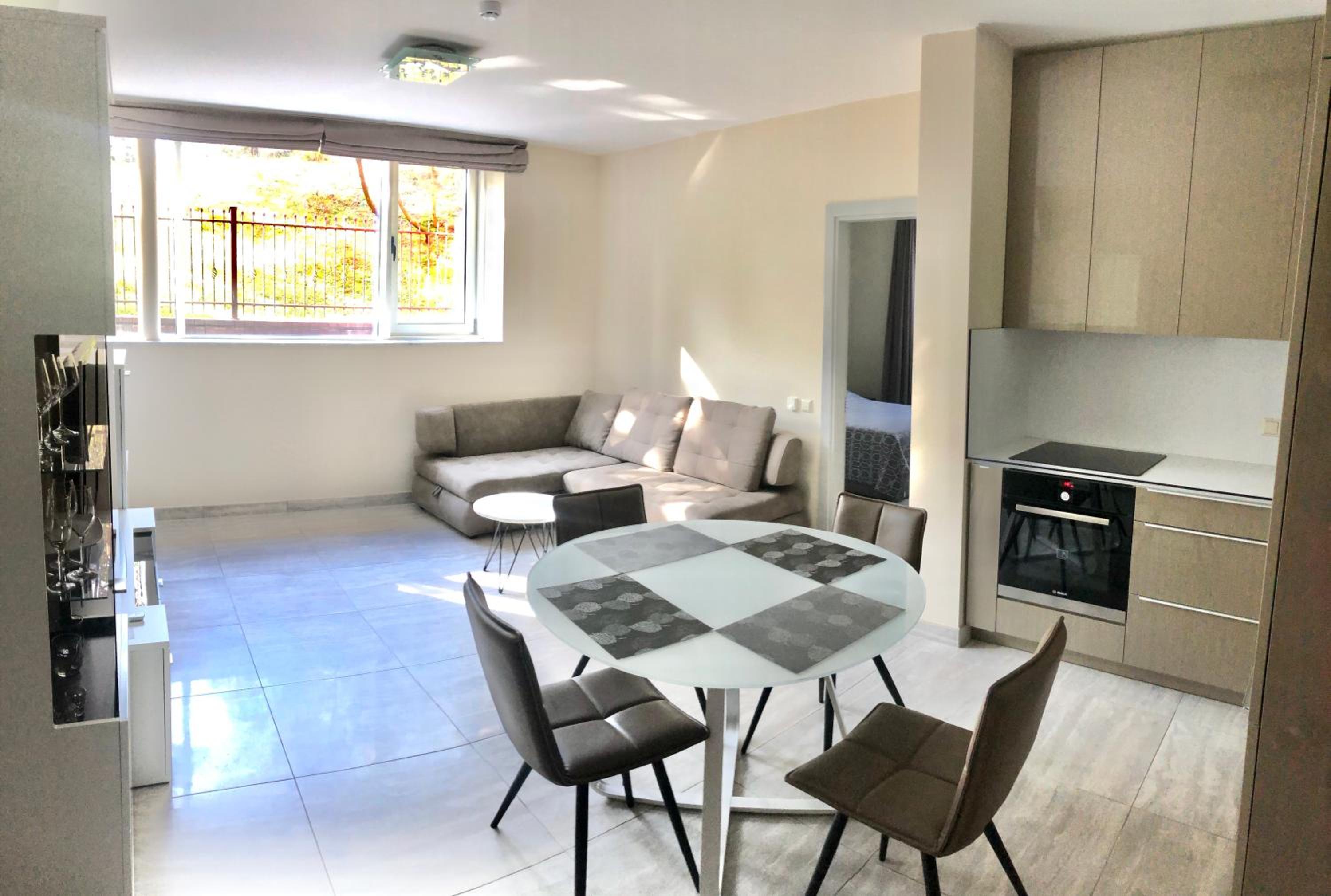 One Bedroom Apartment - Lower Ground Floor photo 1