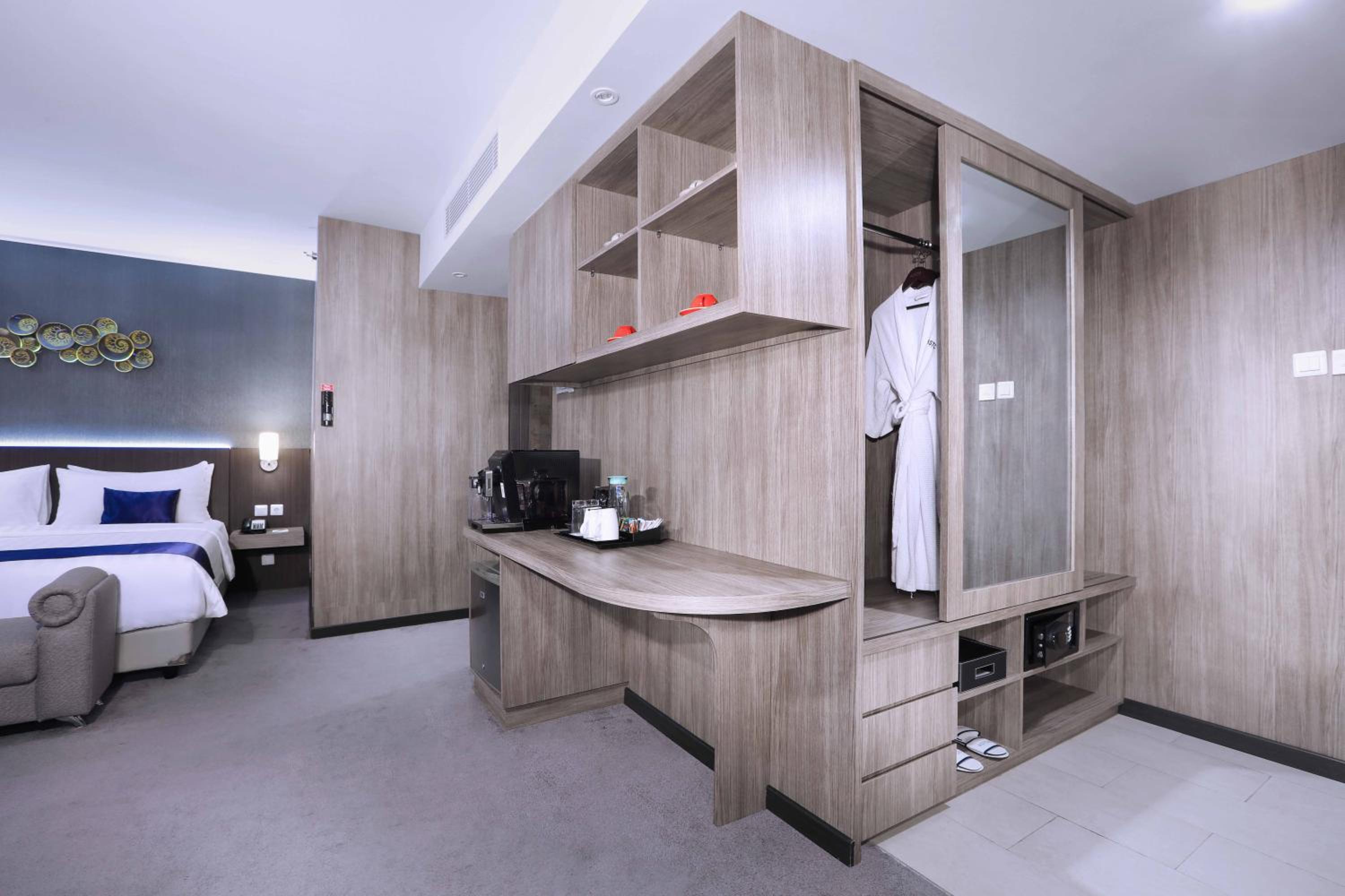 Executive Suite photo 3