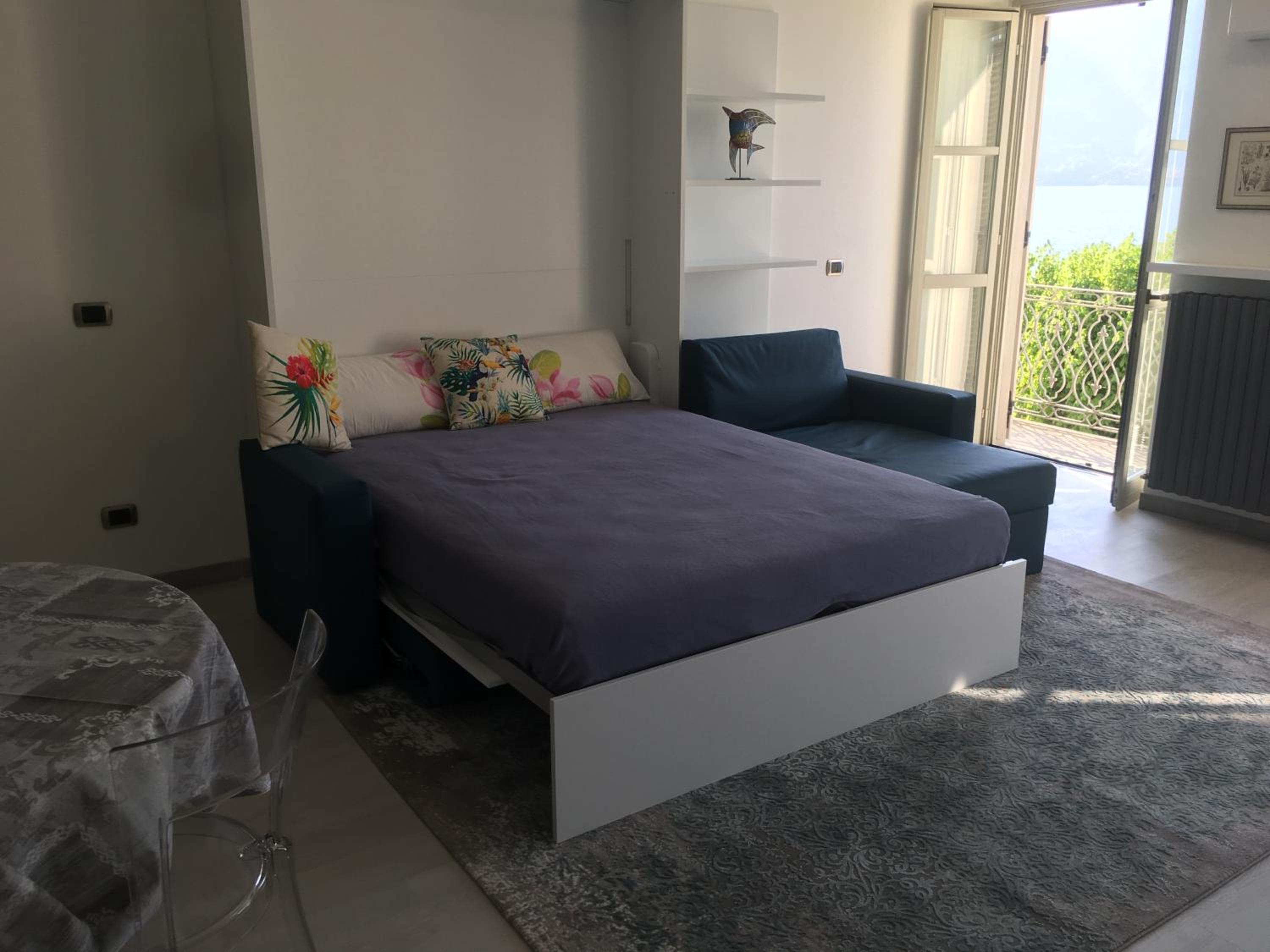 Apartment with Lake View - Photo 36