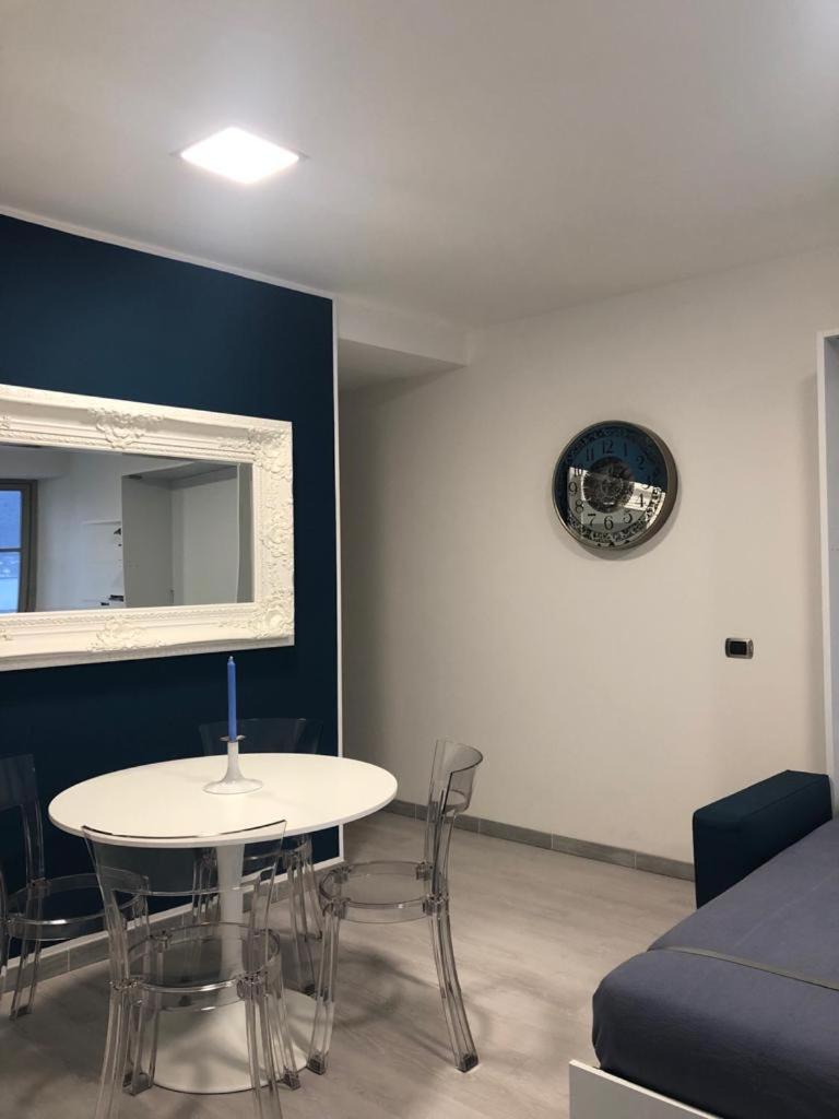 Apartment with Lake View - Photo 24