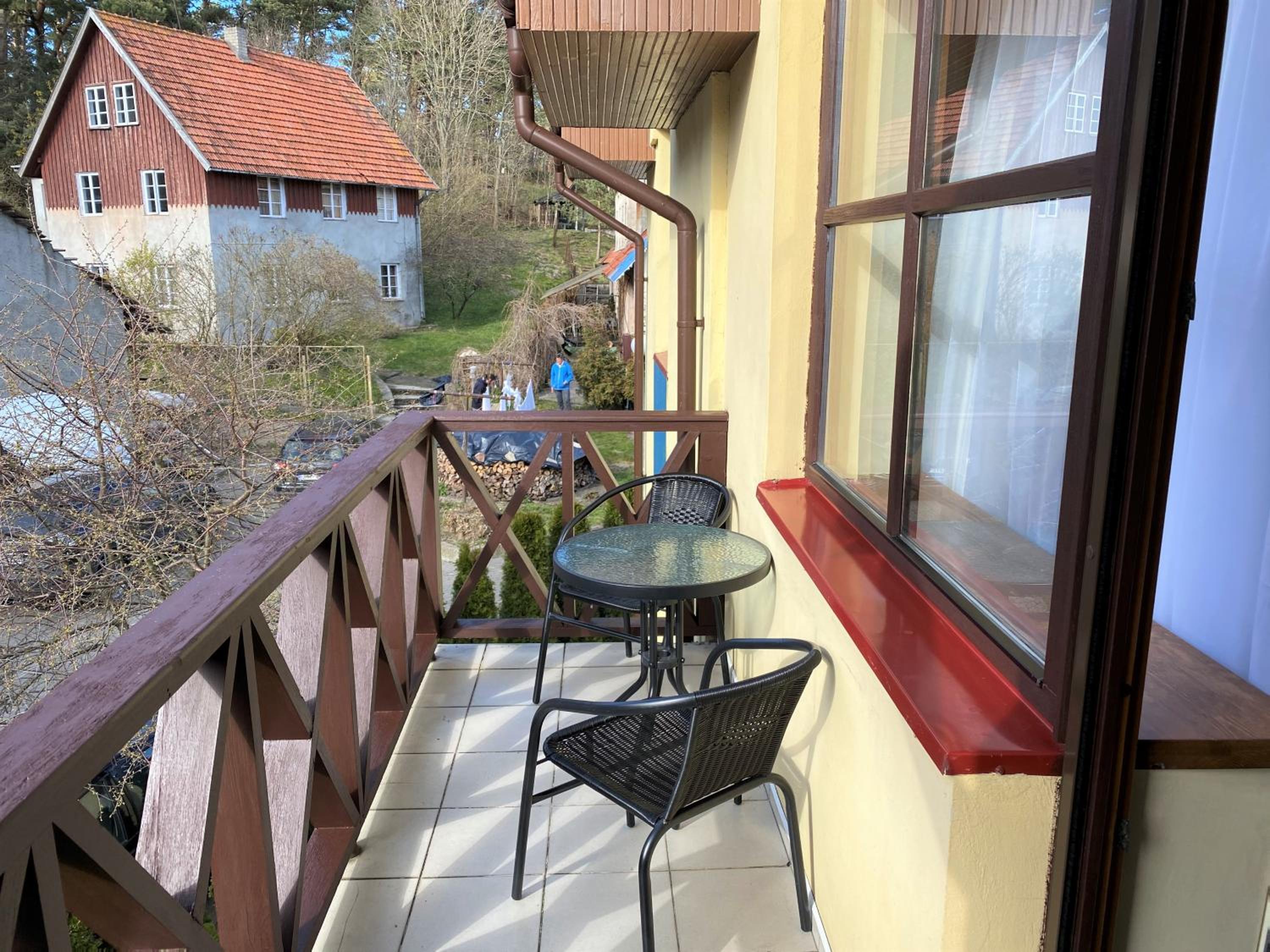Double Room with Balcony - Photo 2