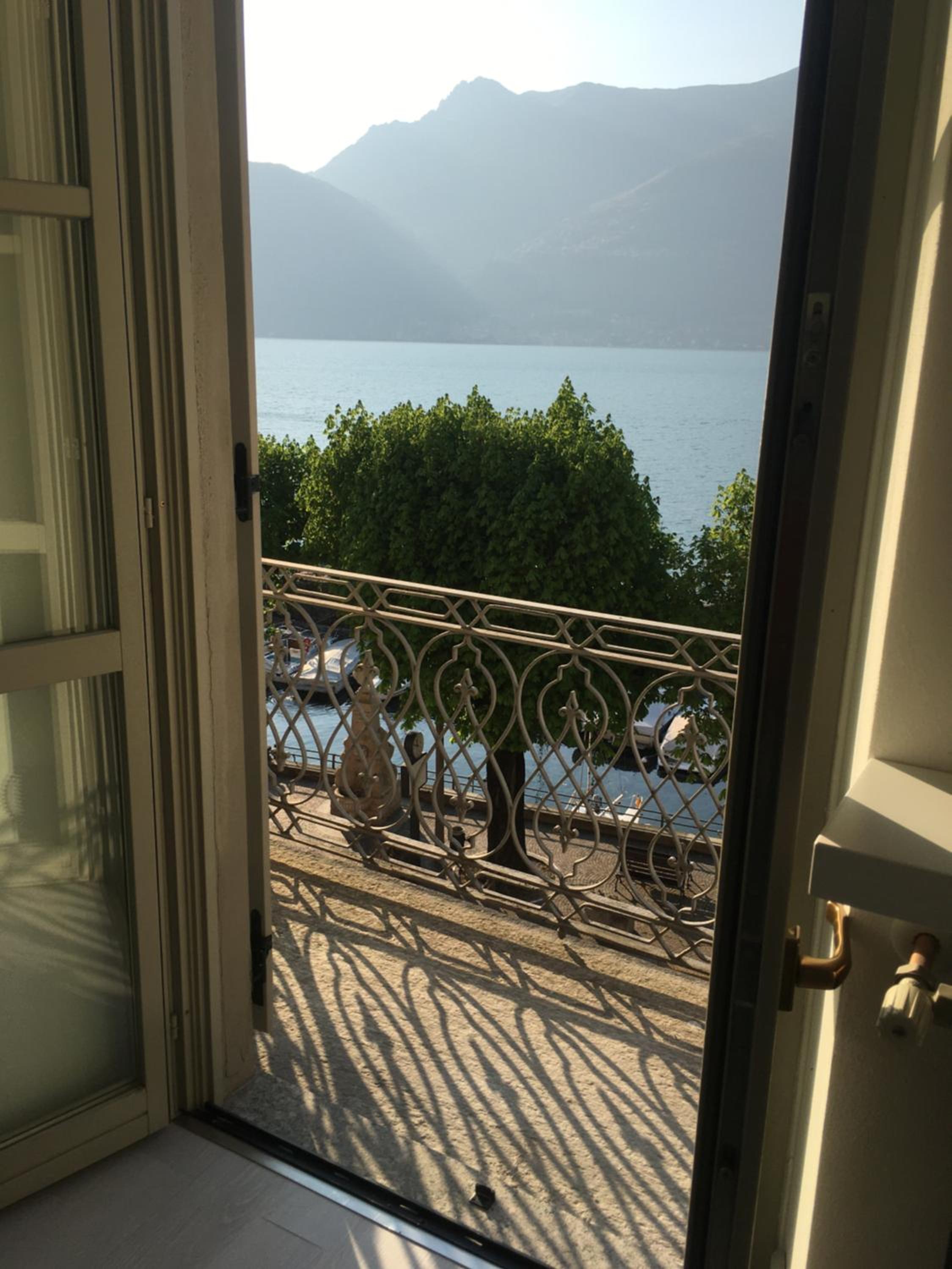 Apartment with Lake View - Photo 7