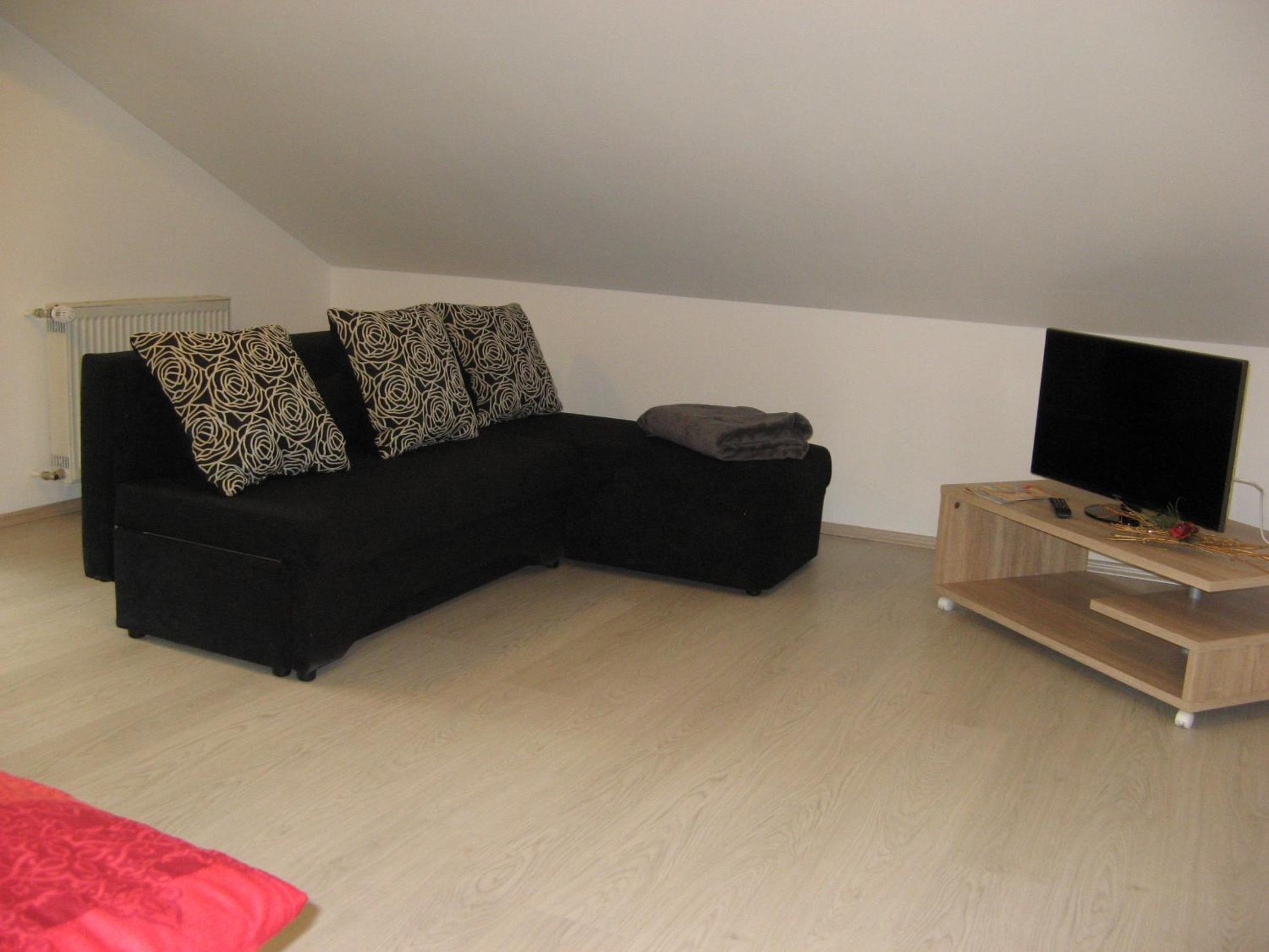Apartment with Castle View - Attic photo 3