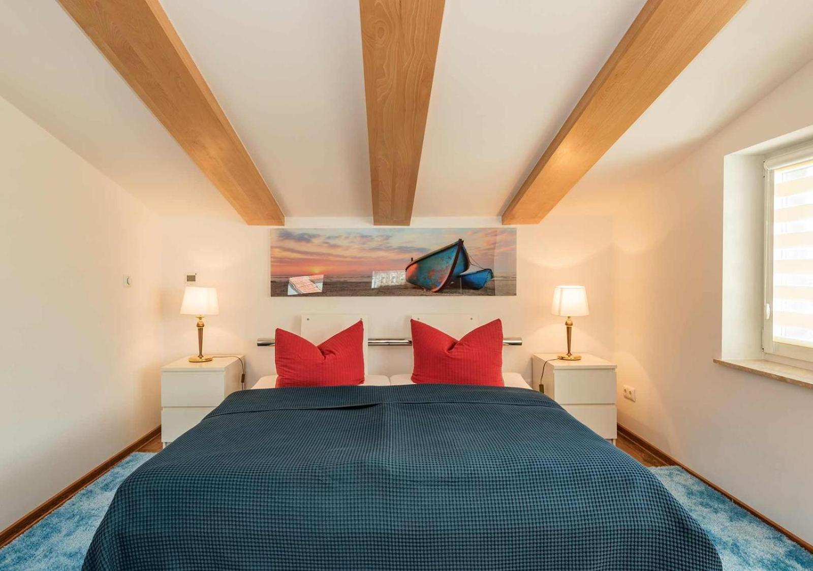 Two-Bedroom House photo 2