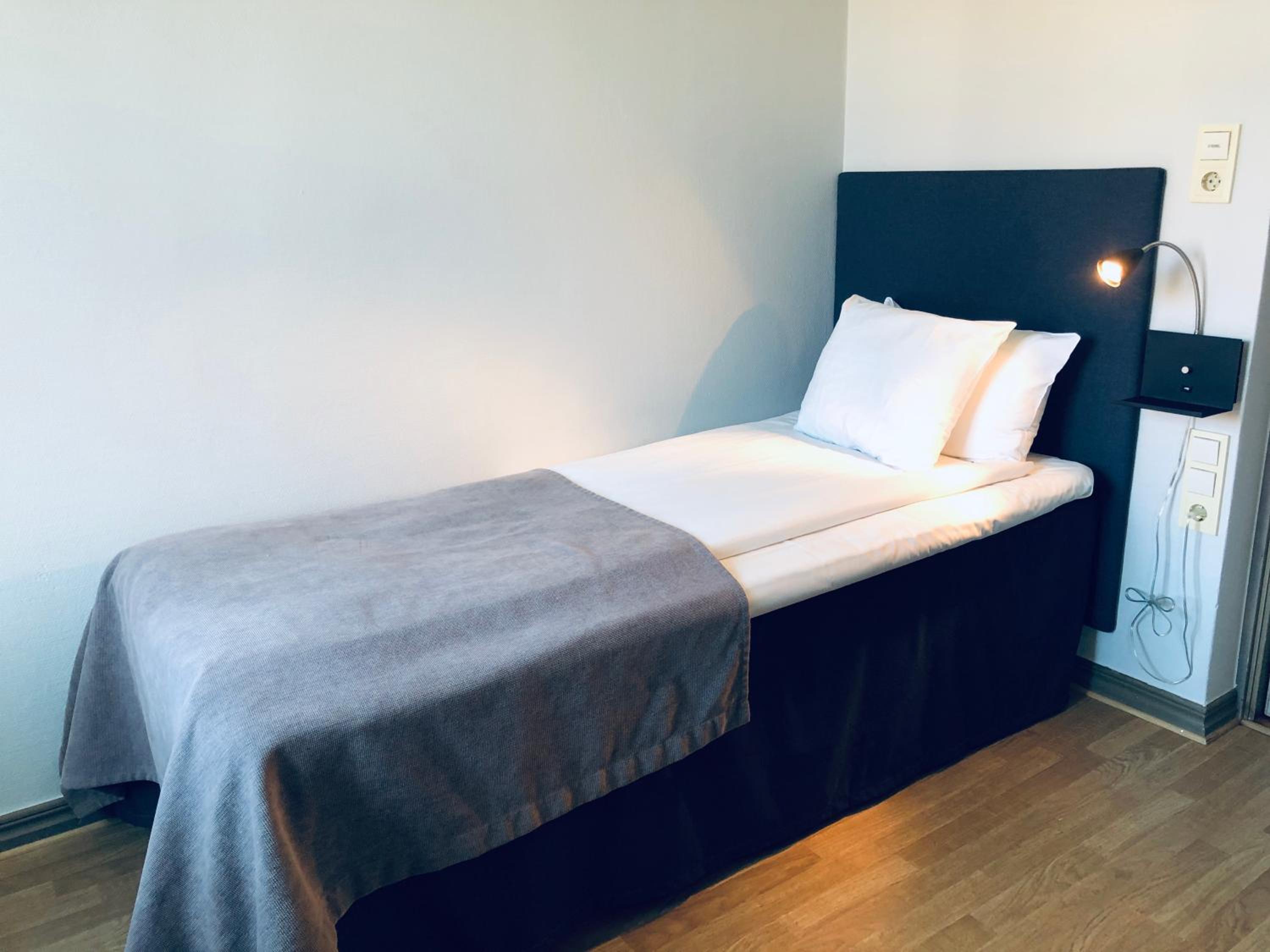 Single Room photo 2