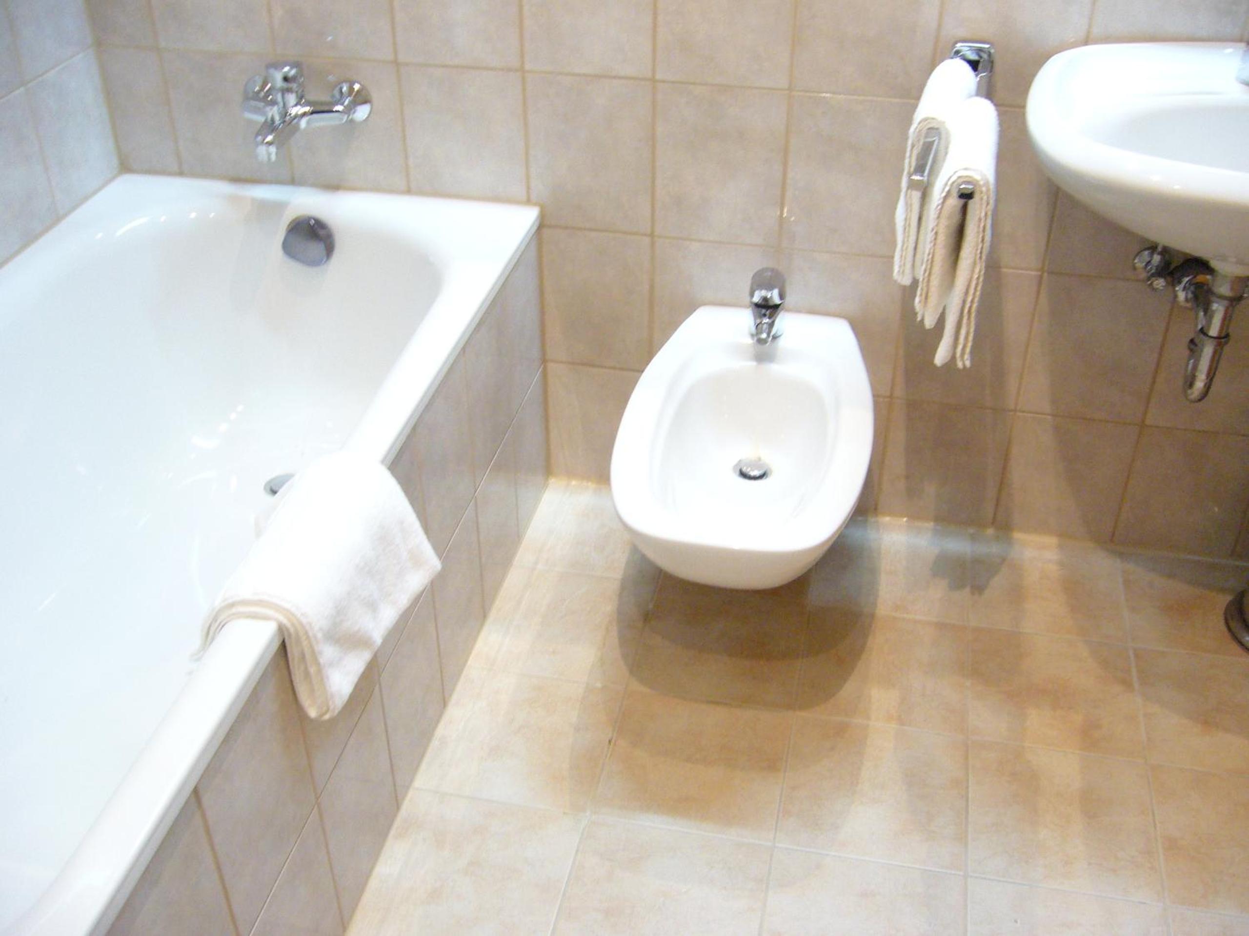 Suite with Balcony - Photo 15