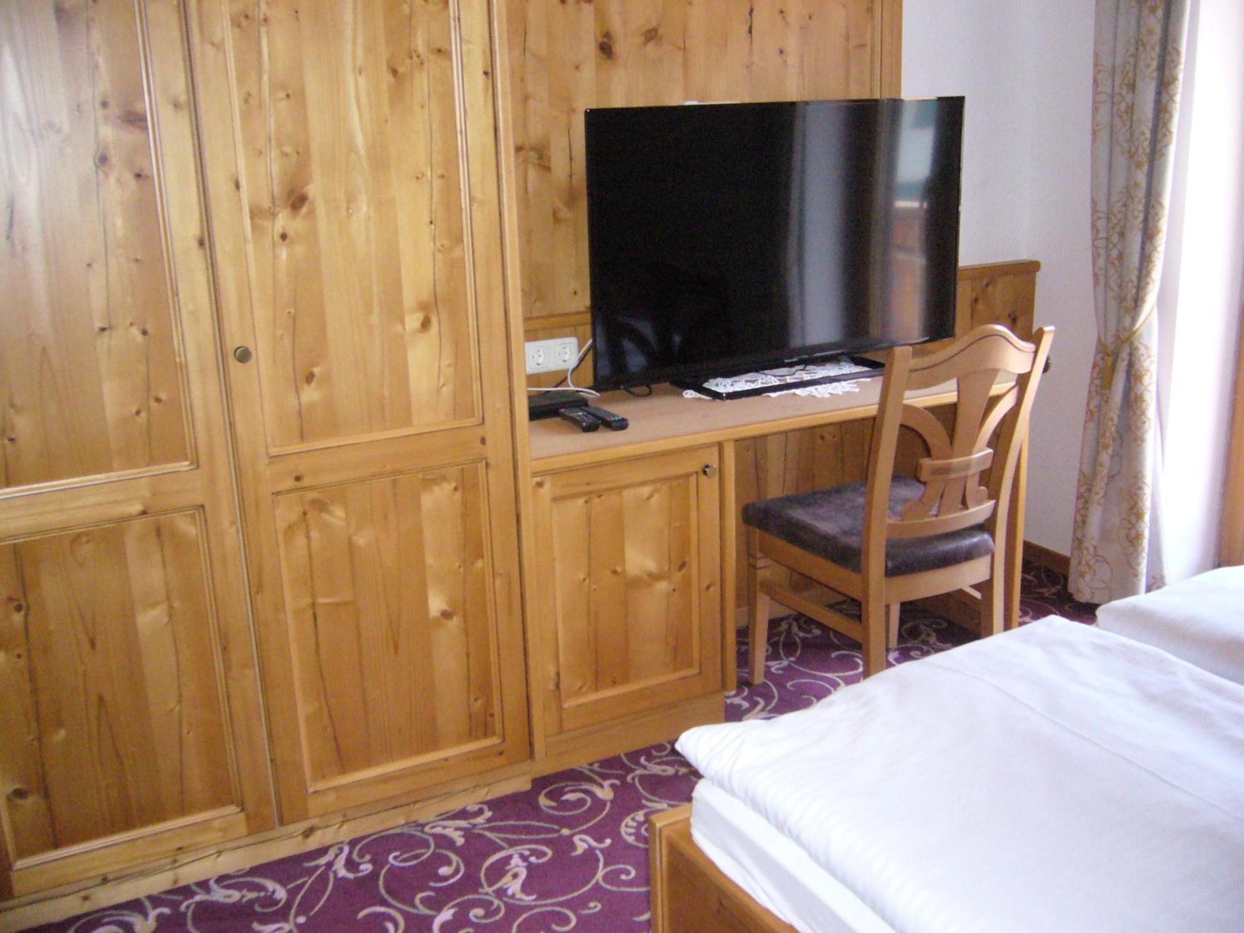Suite with Balcony - Photo 24