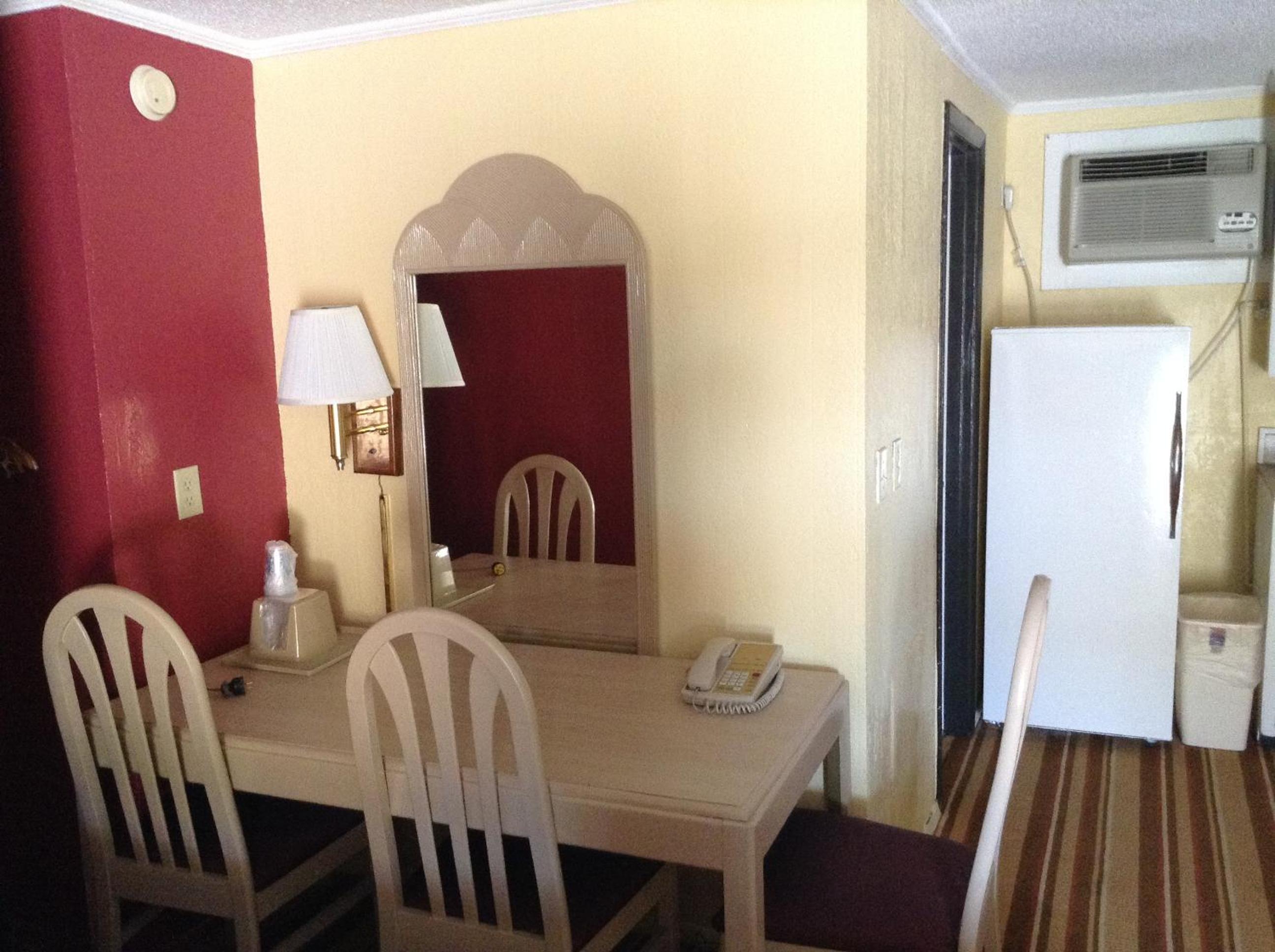 One Room with One Double Bed - Photo 9