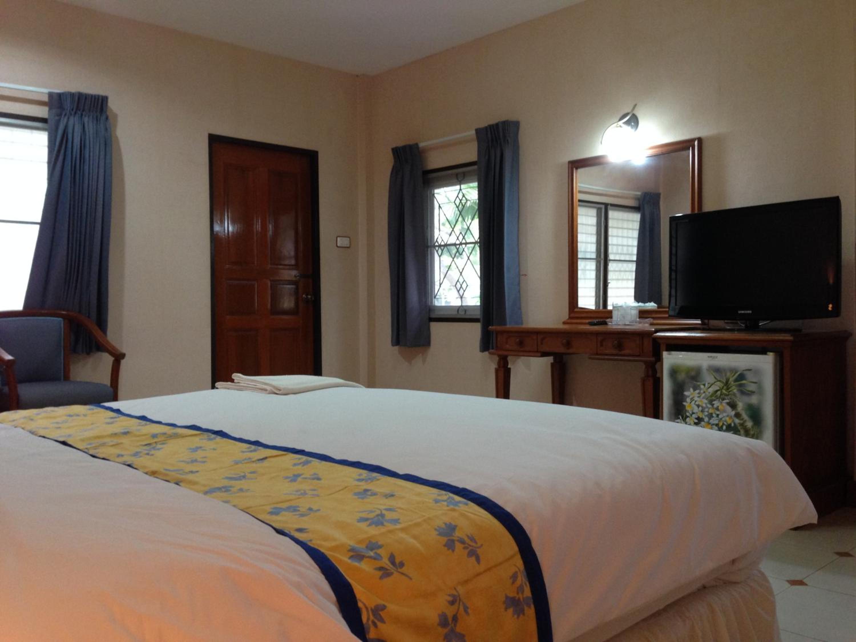 Deluxe Double or Twin Room - Photo 3