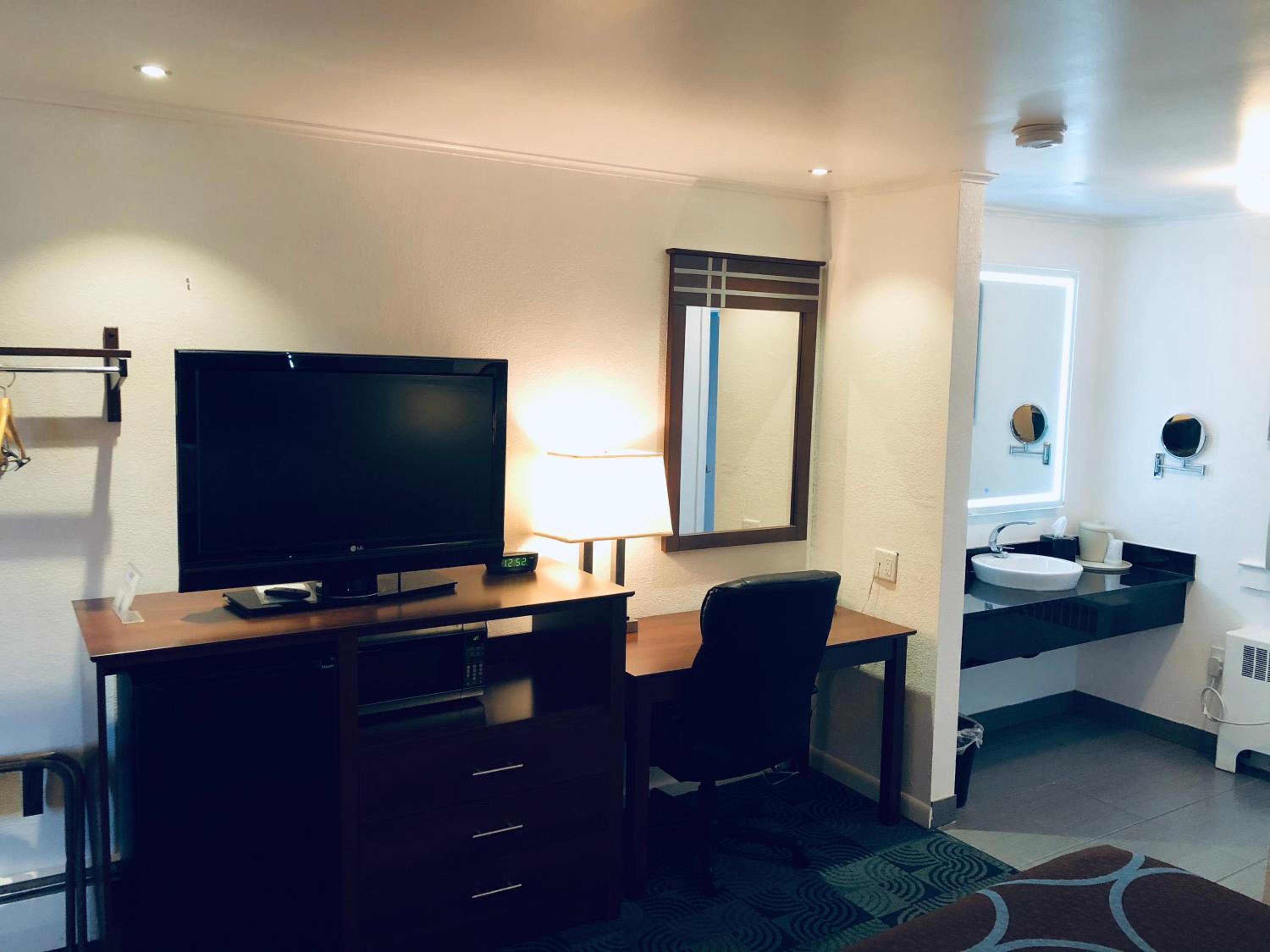 King Room - Disability Access