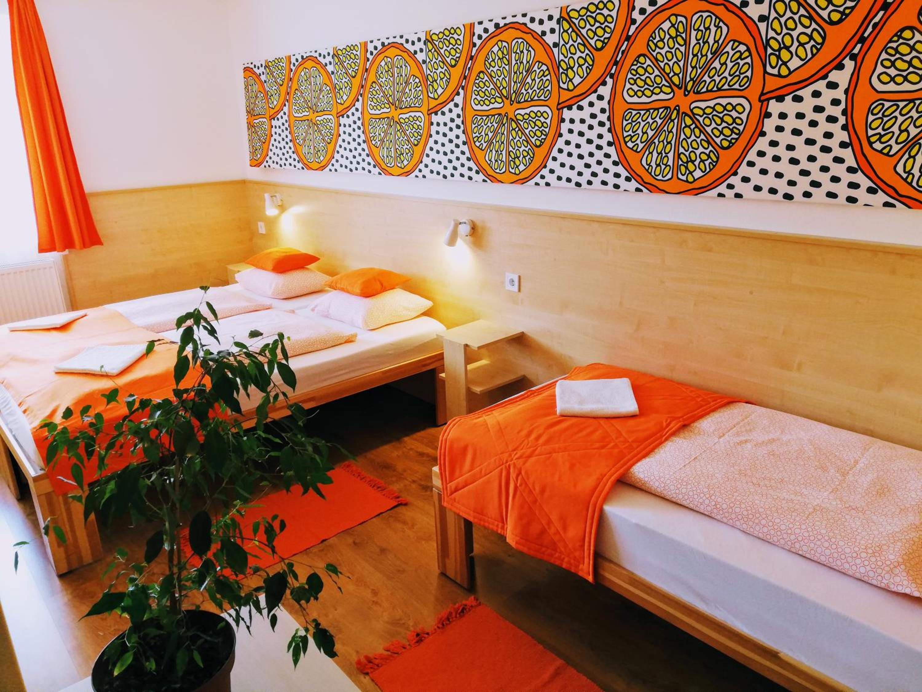 Triple Room with Bathroom - Photo 7