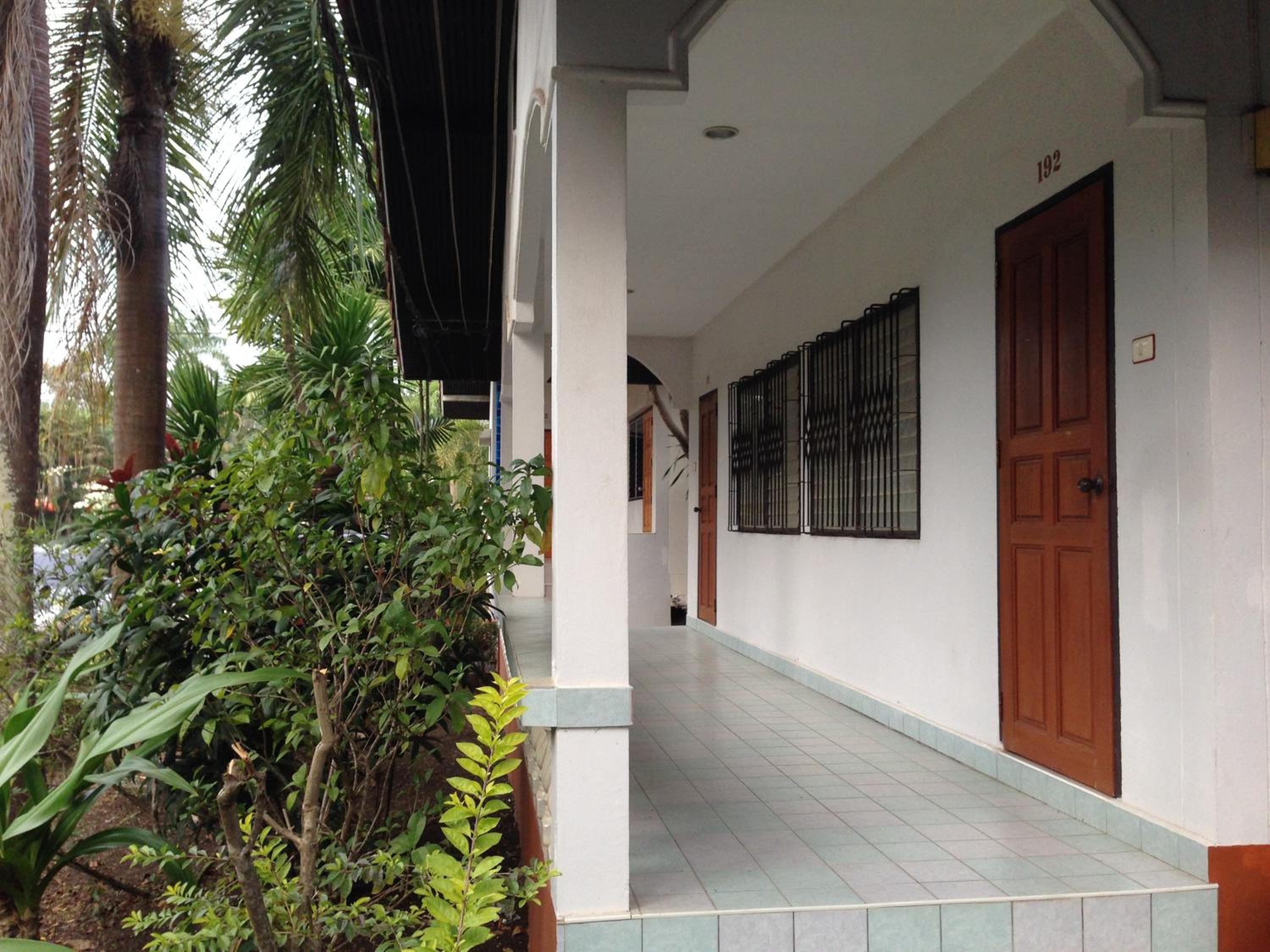 Deluxe Double or Twin Room - Photo 8