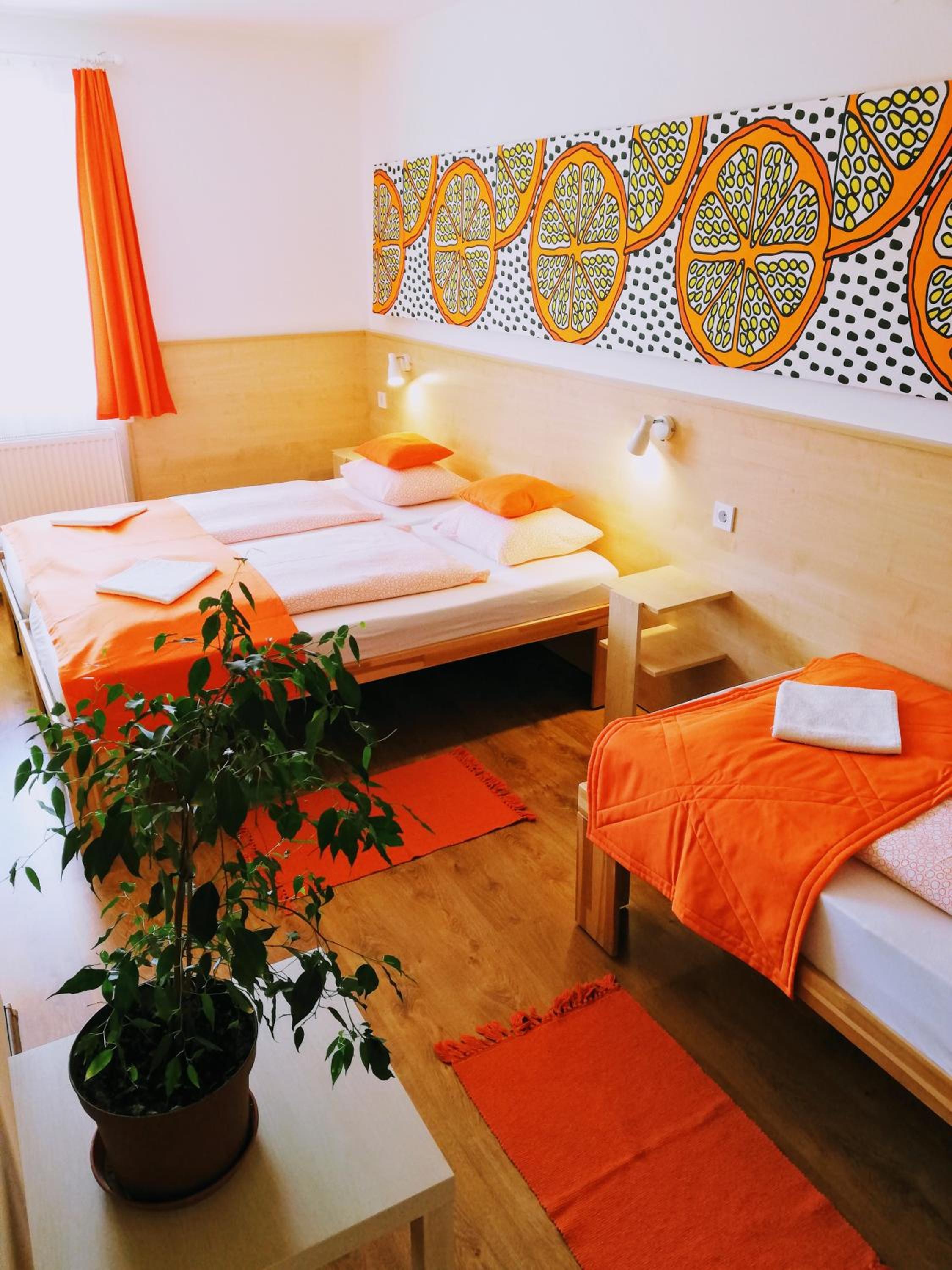 Triple Room with Bathroom - Photo 5