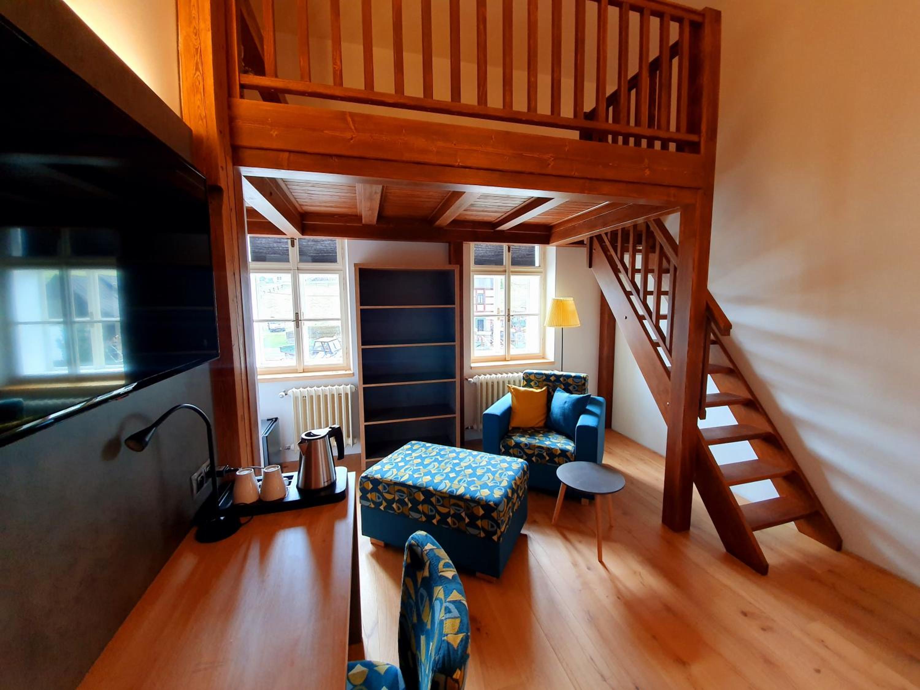 Deluxe Family Suite photo 2