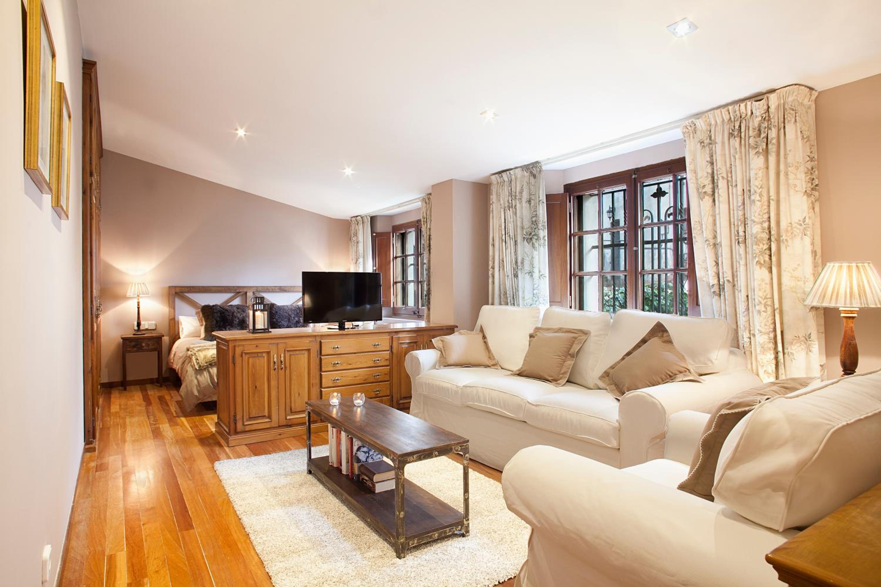 Villa photo 2