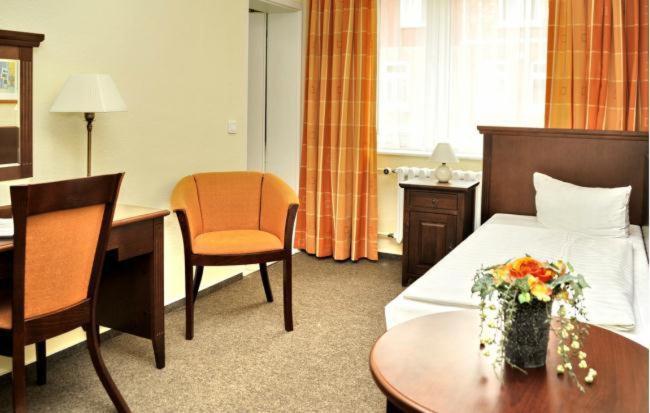 Single Room