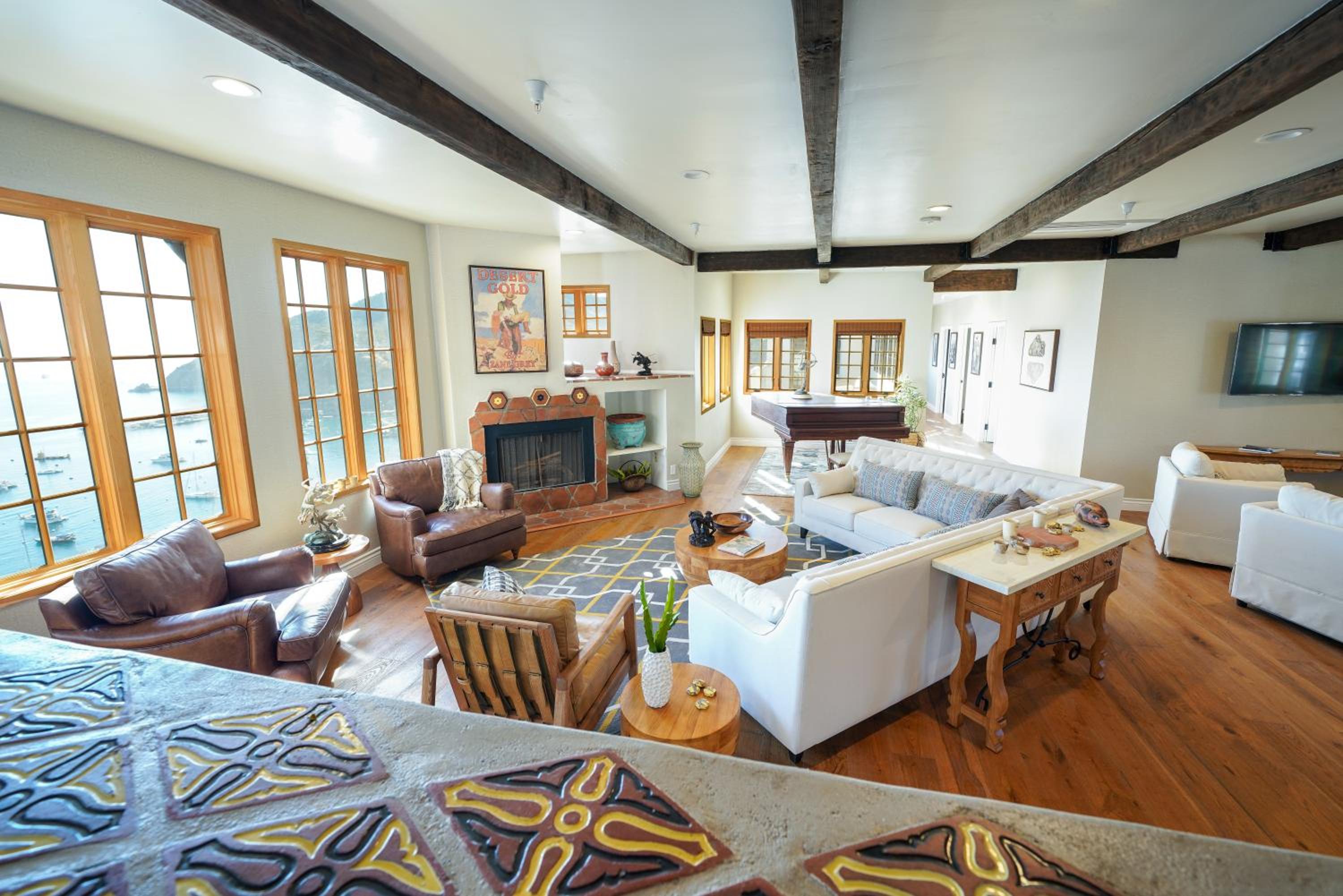 Three-Bedroom Penthouse - Photo 10