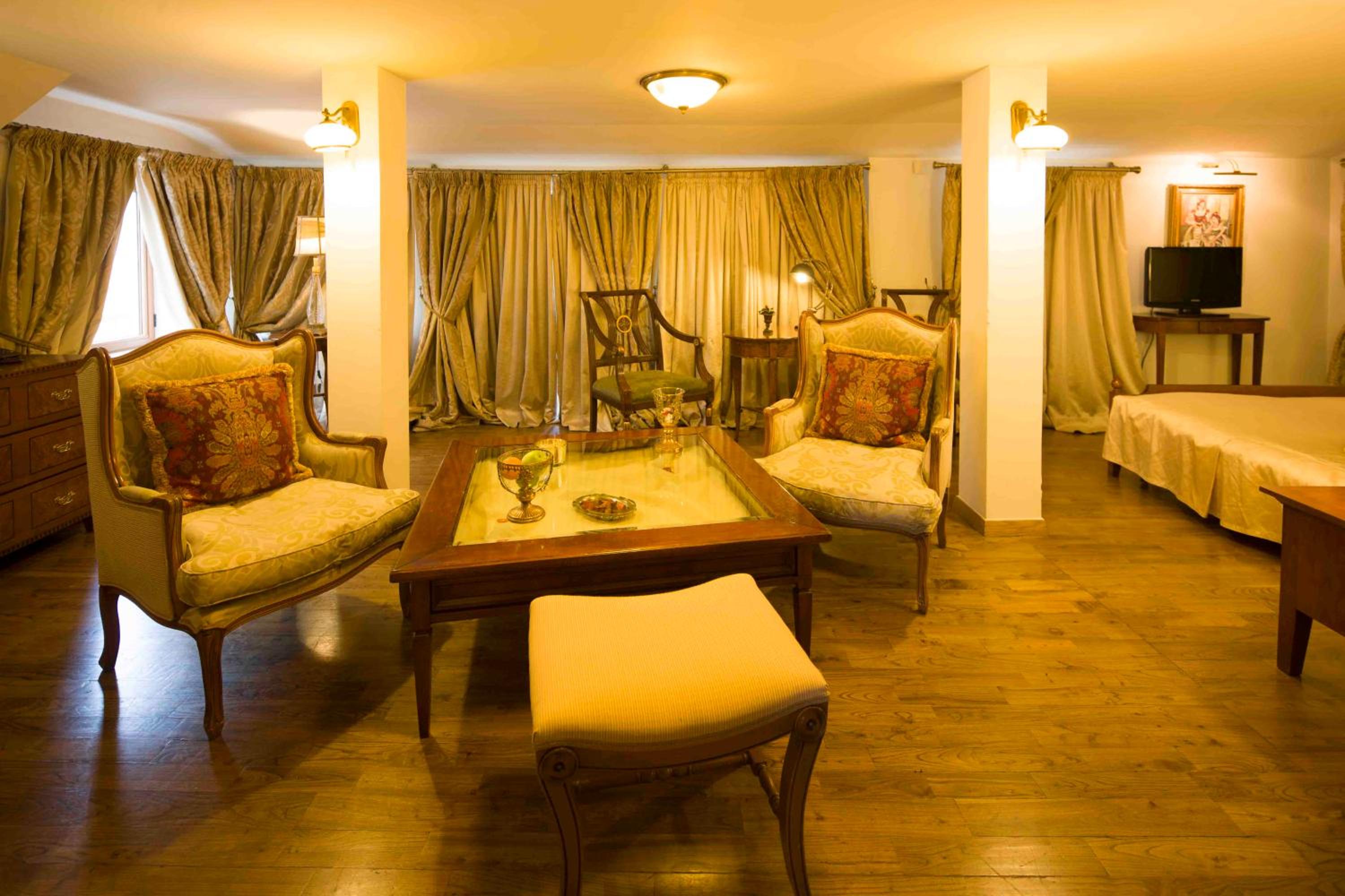 Suite photo 1
