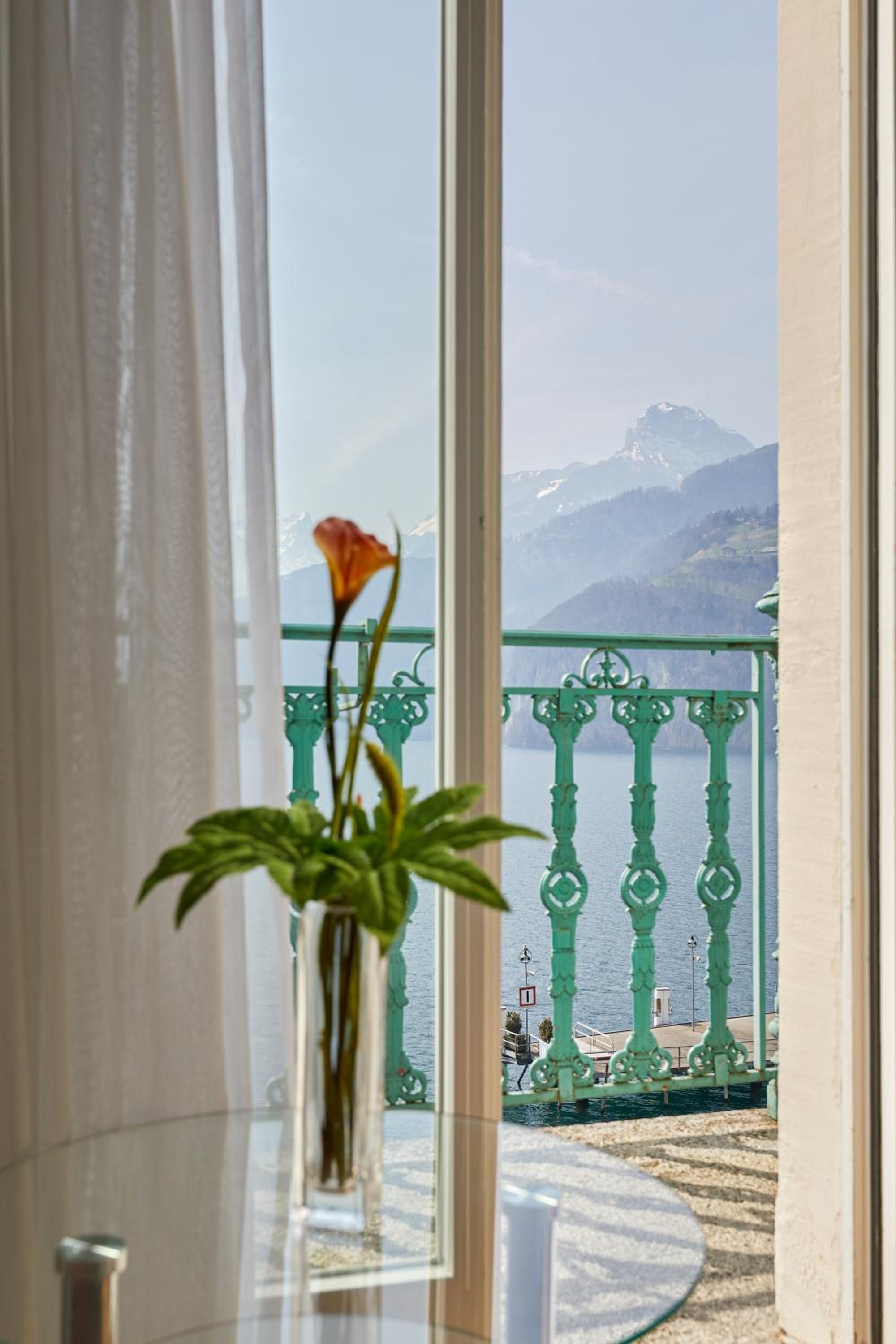 Superior Double Room with Balcony and Lake View - Photo 12