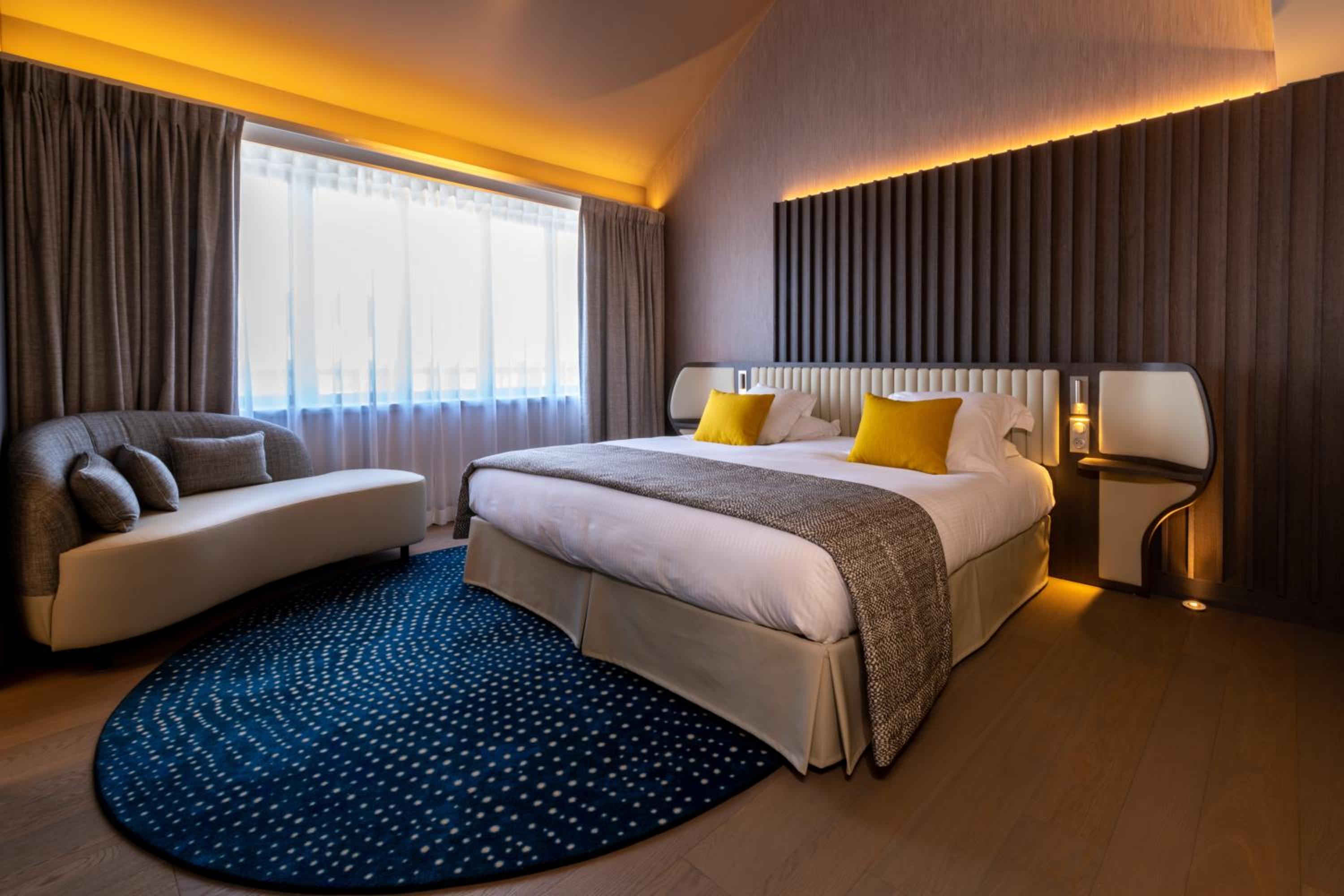 One-Bedroom Suite photo 1