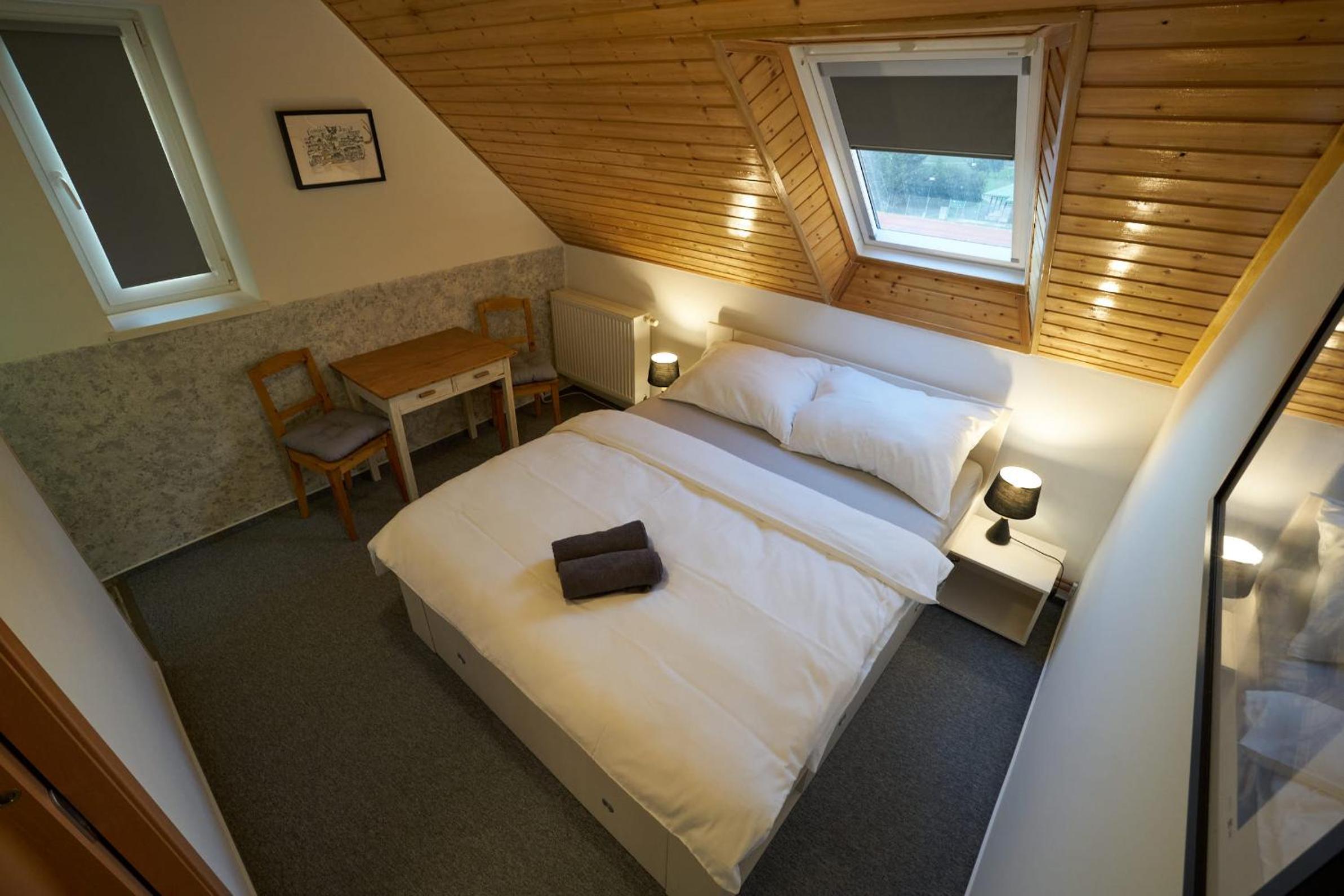 One-Bedroom Apartment - Photo 1