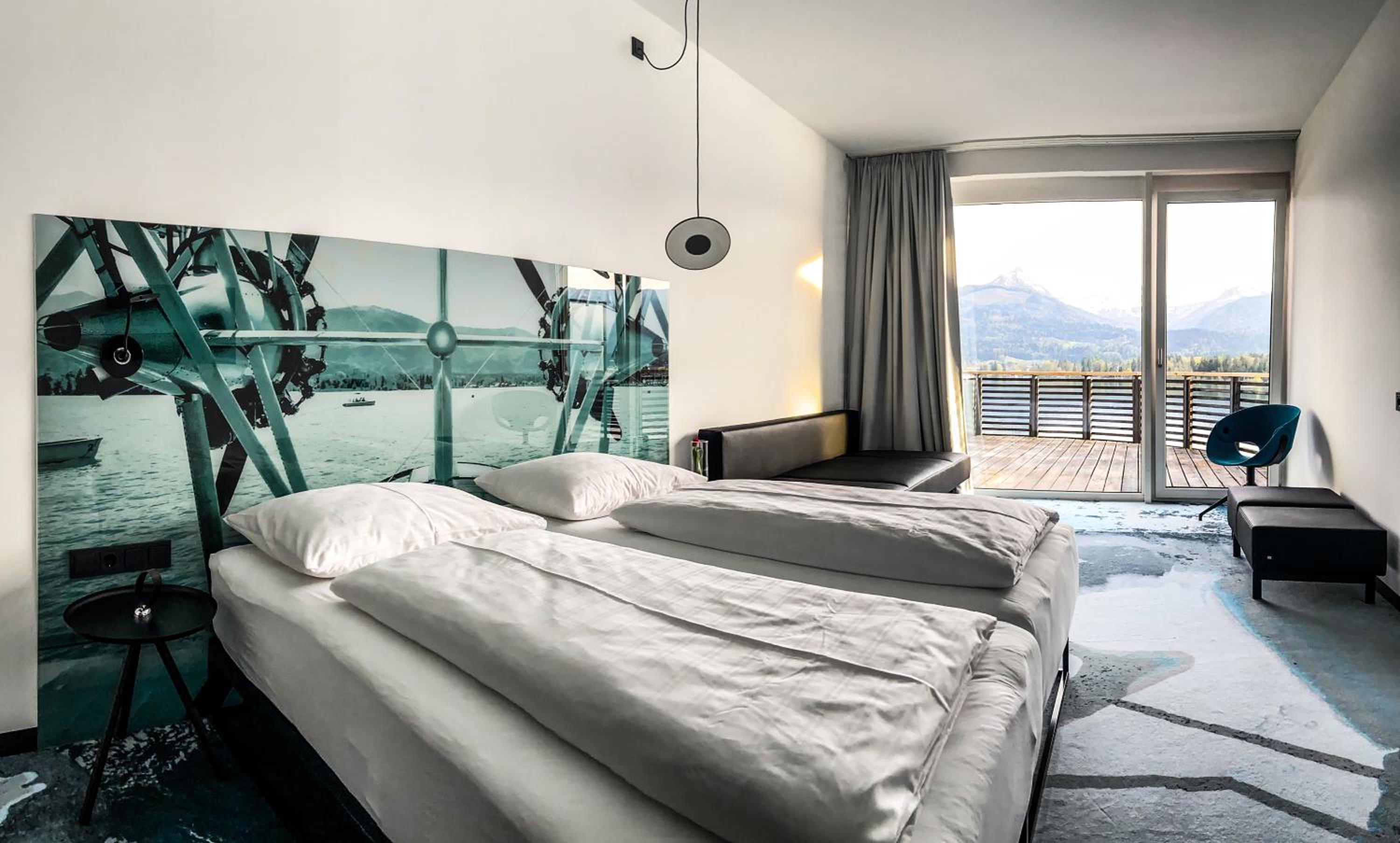 Superior Double Room with Balcony and Lake View