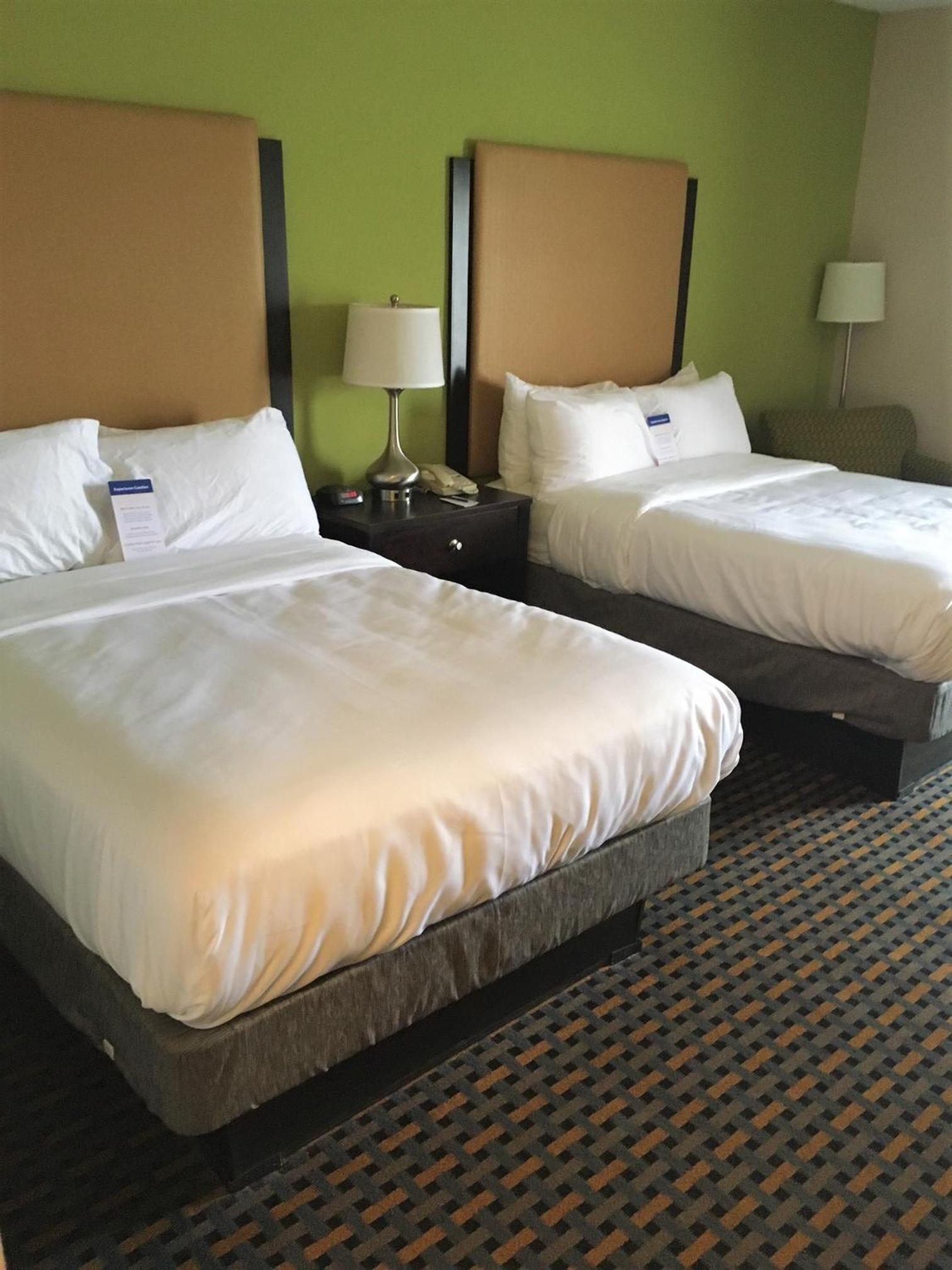 Double Room with Two Double Beds - Non-Smoking - Photo 1