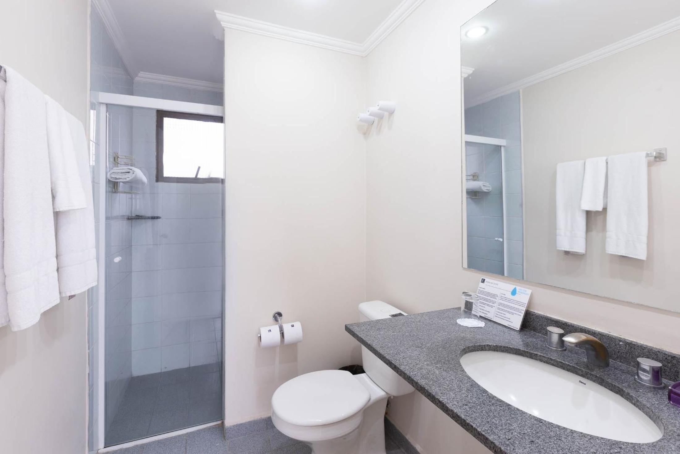 Standard Suite - Photo 5