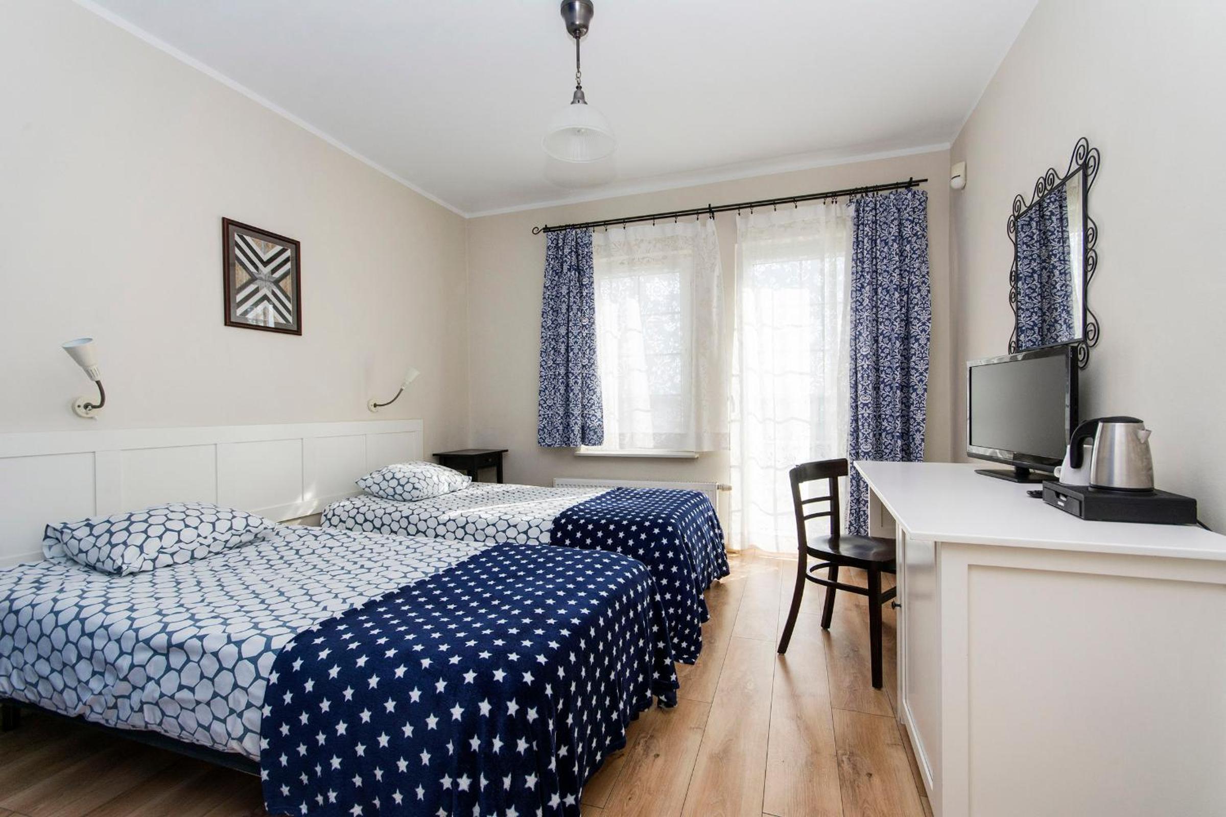 Double or Twin Room - Photo 2