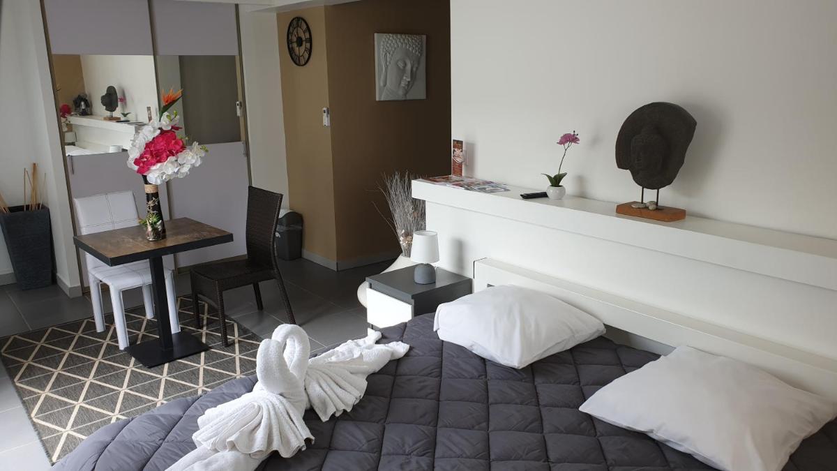 Deluxe Queen Room - Photo 3