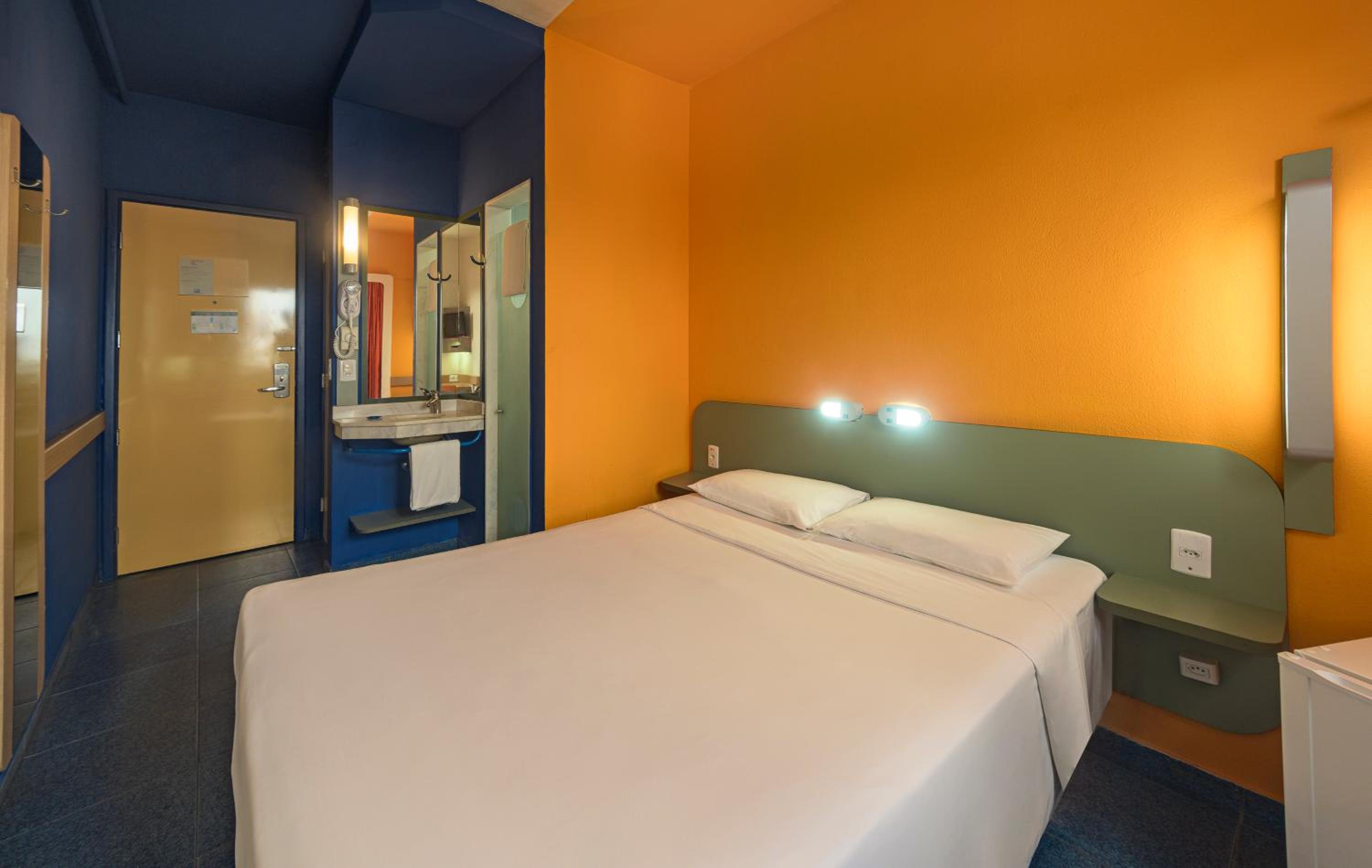 Standard Double Room with Mini Bar and Hair Dryer photo 2