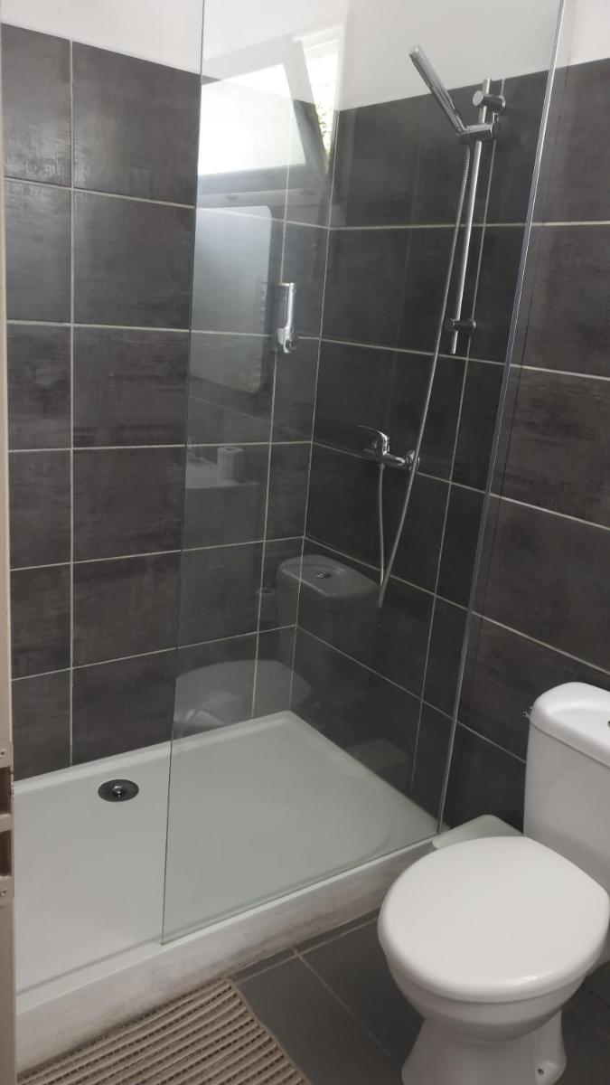 Deluxe Queen Room - Photo 6