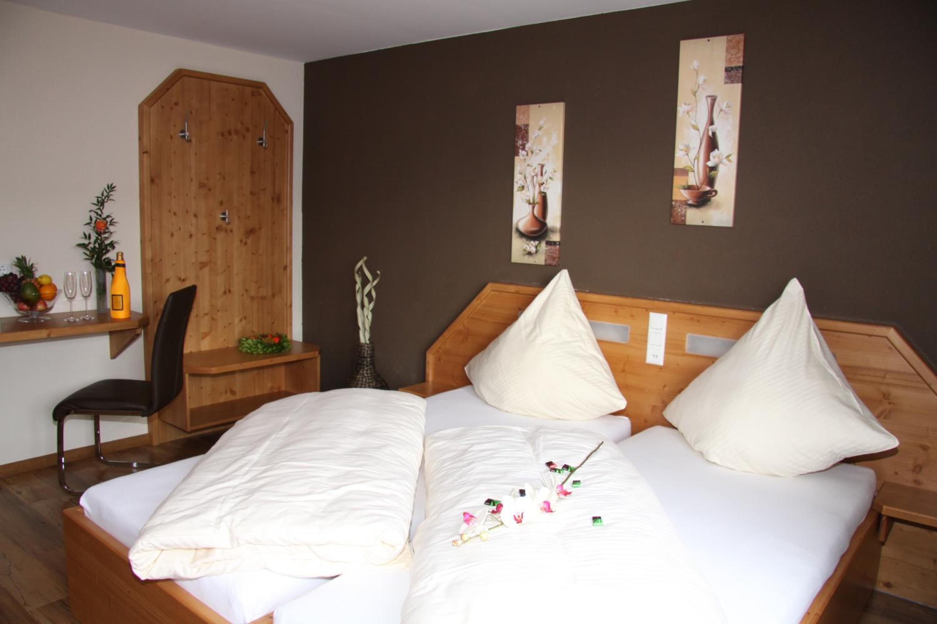 Double Room - Photo 5