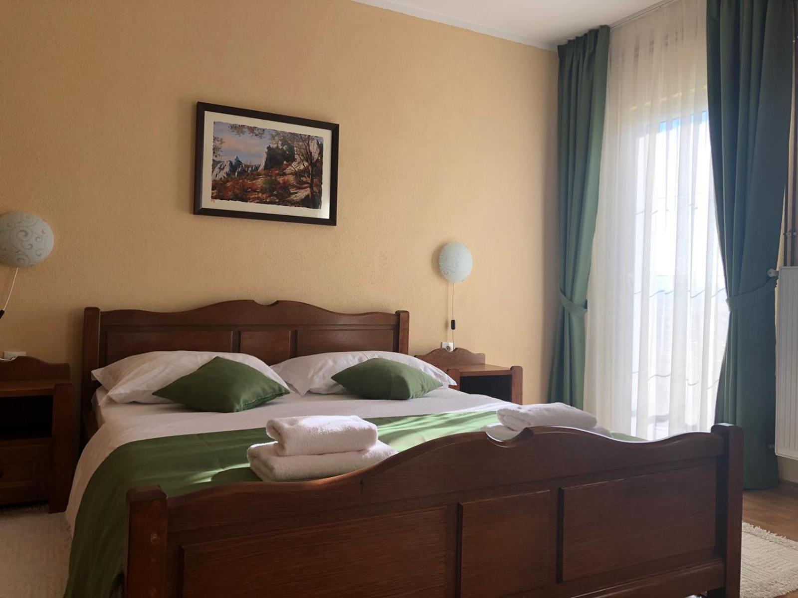 Deluxe Double Room - Photo 1