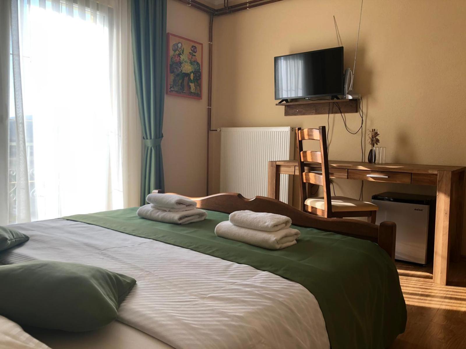 Deluxe Double Room - Photo 5