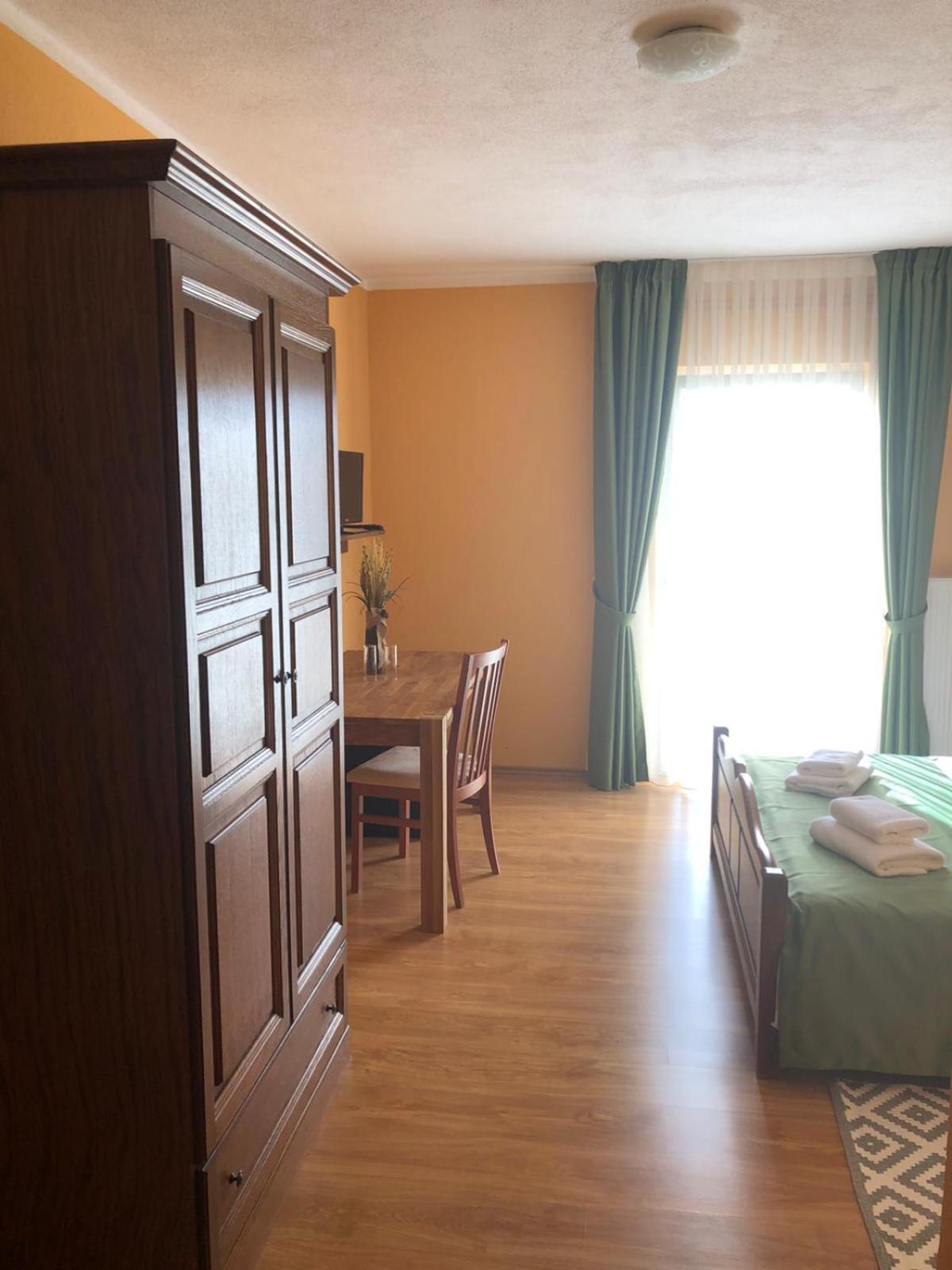 Deluxe Double Room - Photo 4