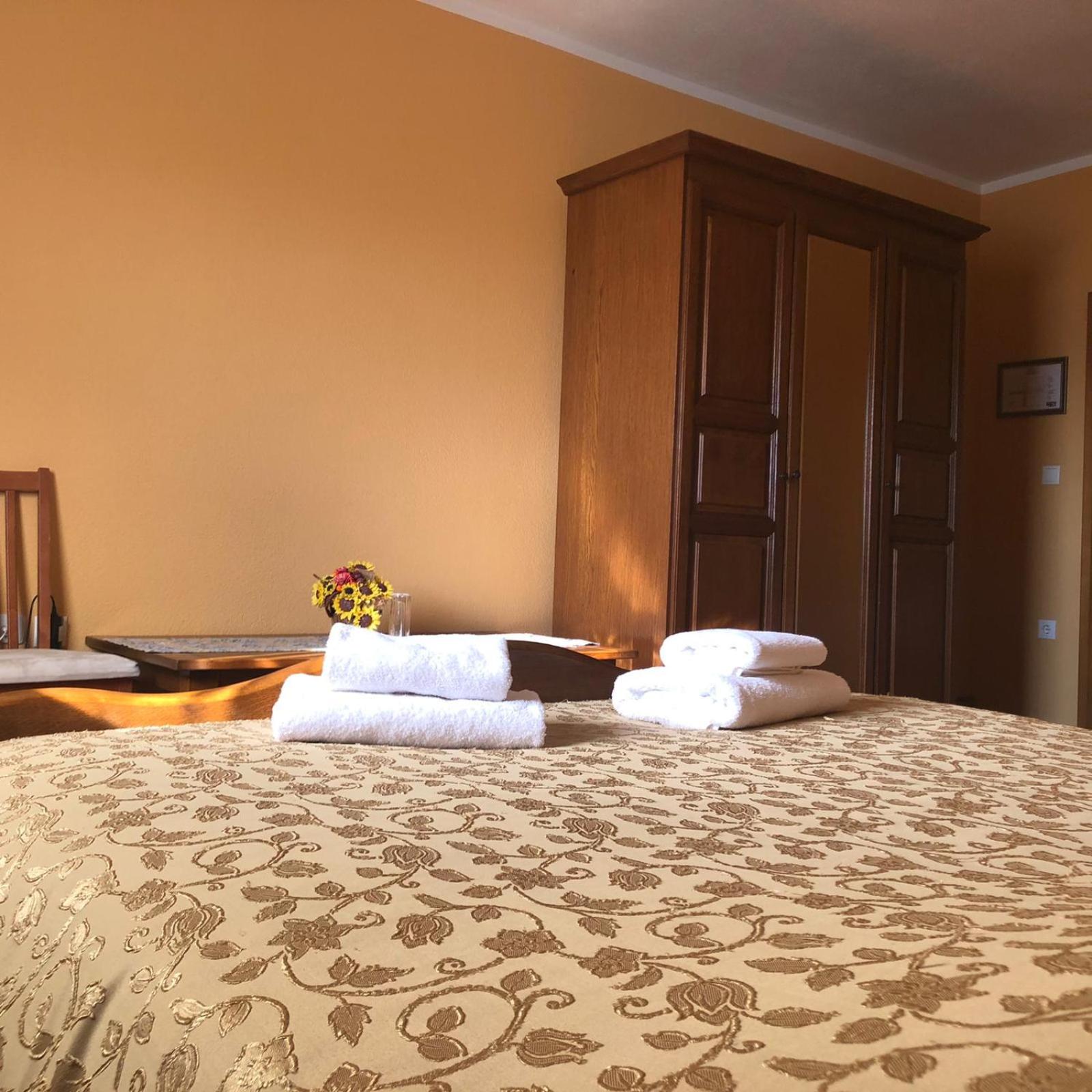Double Room - Photo 1