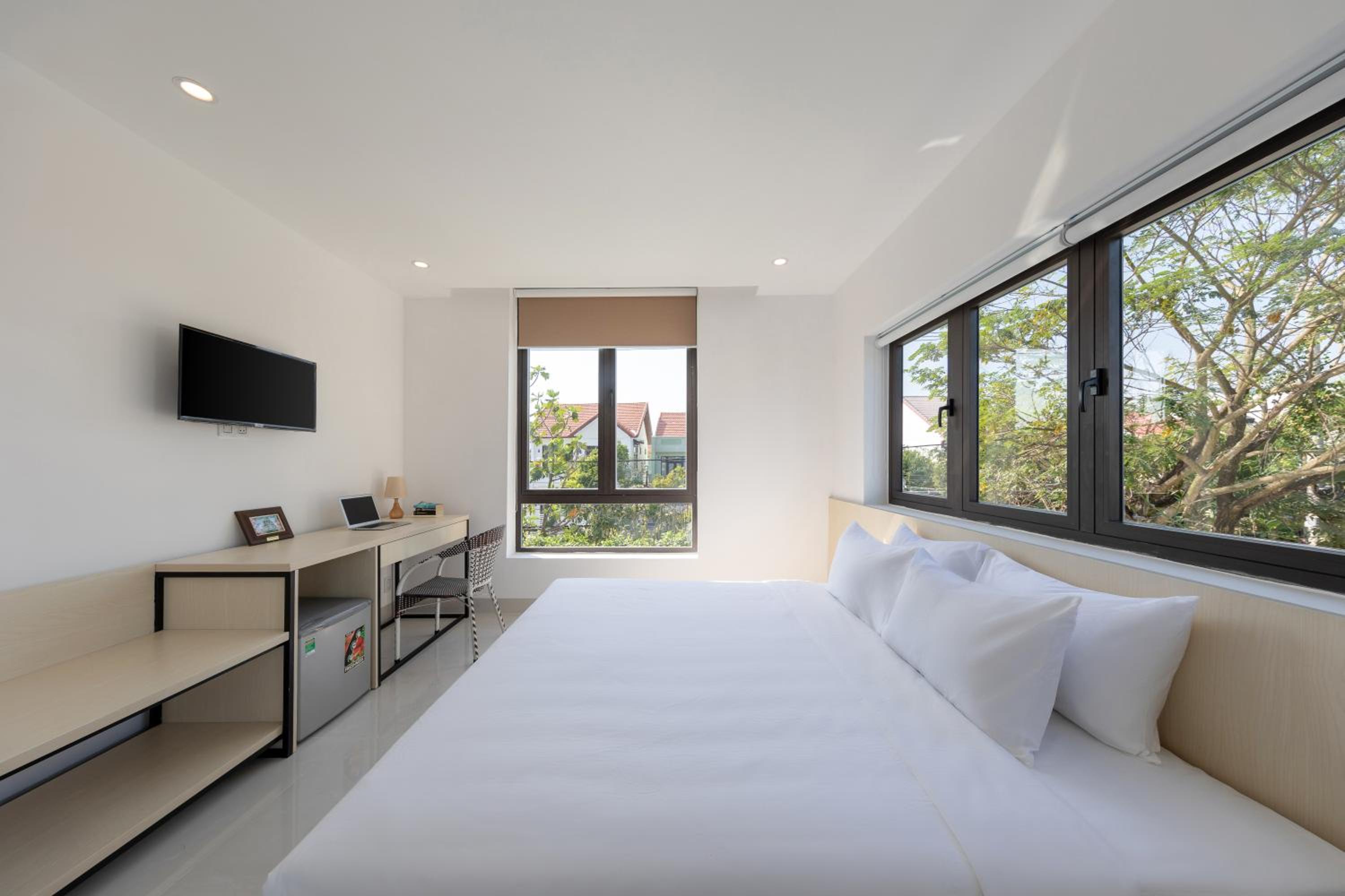 Double Room with Garden View - Photo 32