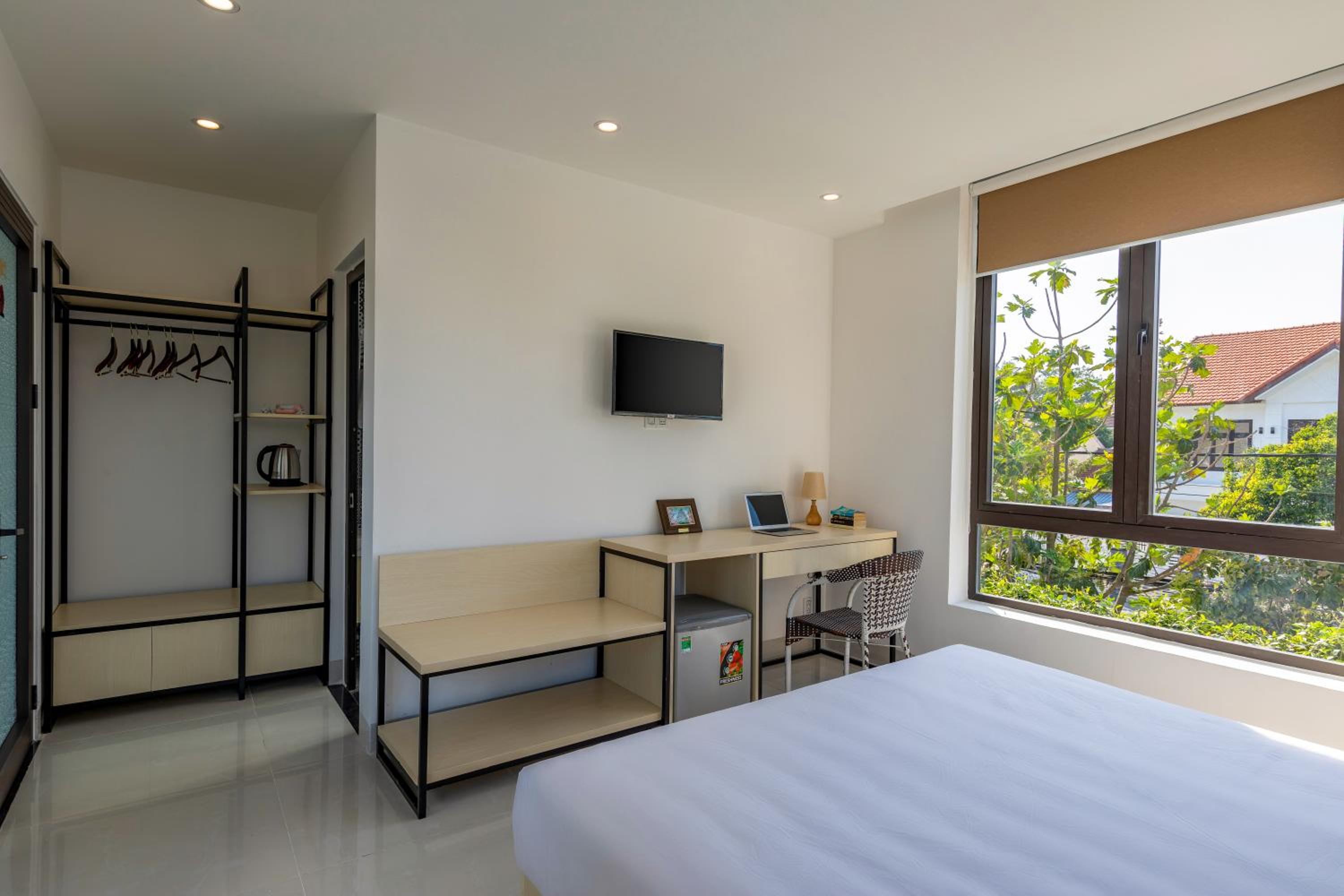 Double Room with Garden View - Photo 31