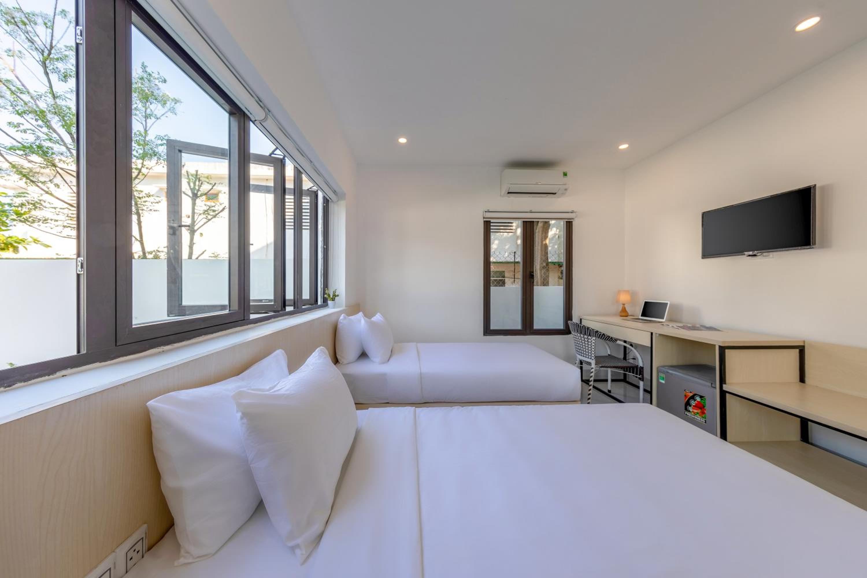 Deluxe Double or Twin Room with Garden View