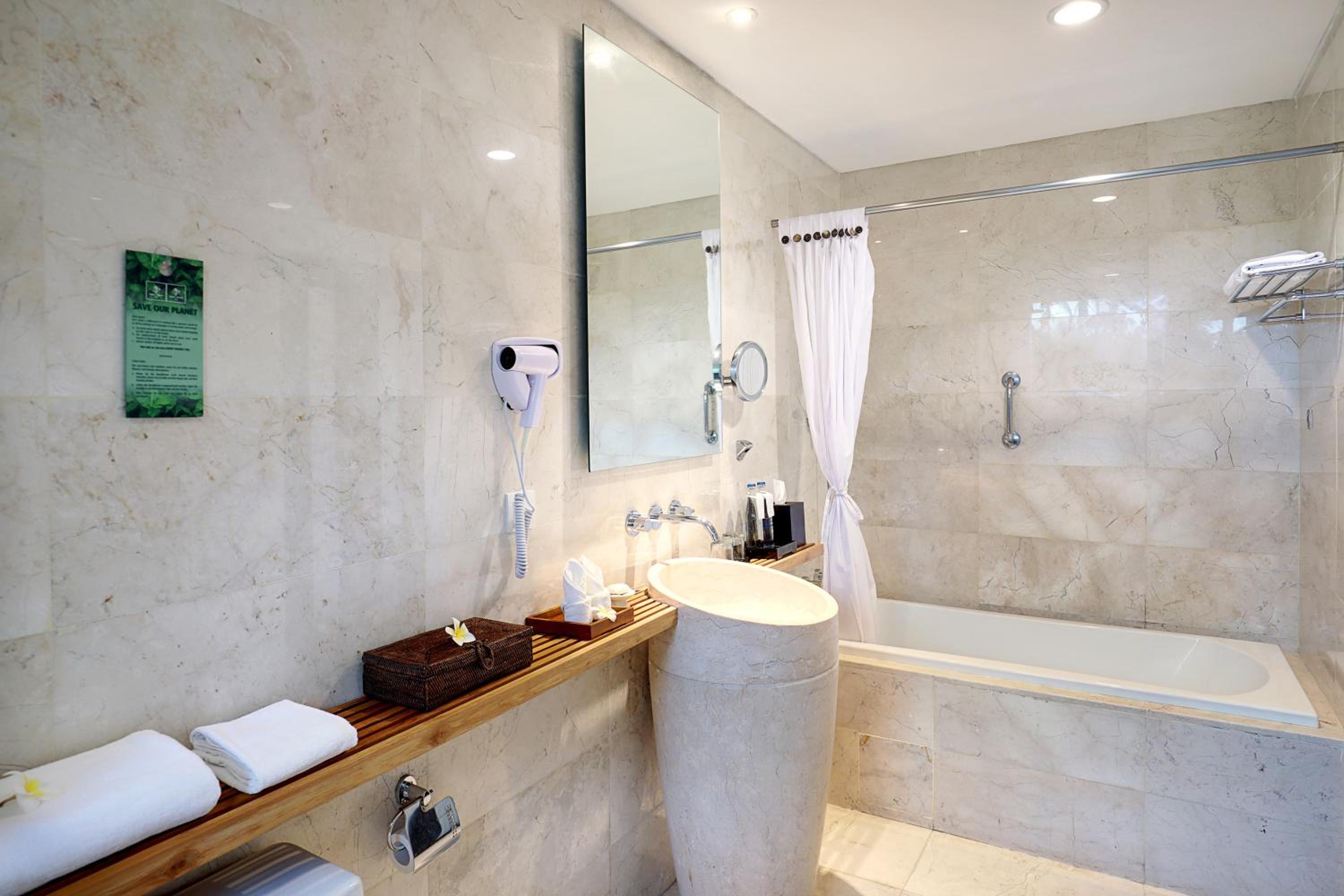 Deluxe Legian Room - Photo 2