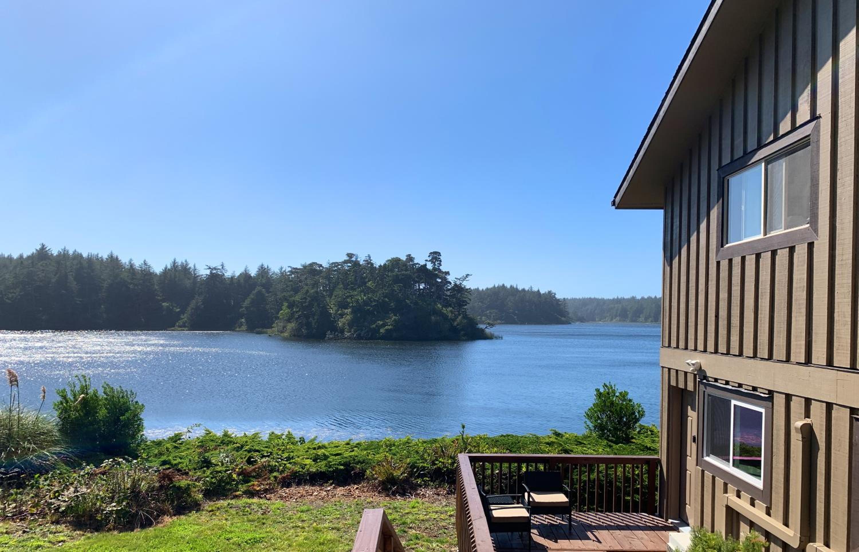 One-Bedroom Apartment - Photo 12