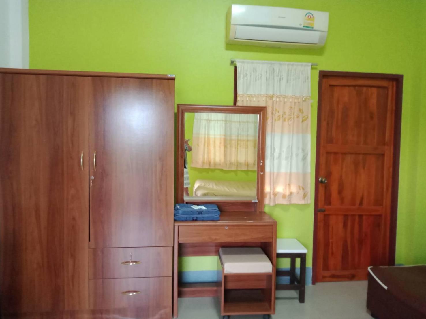 Quadruple Room - Photo 5