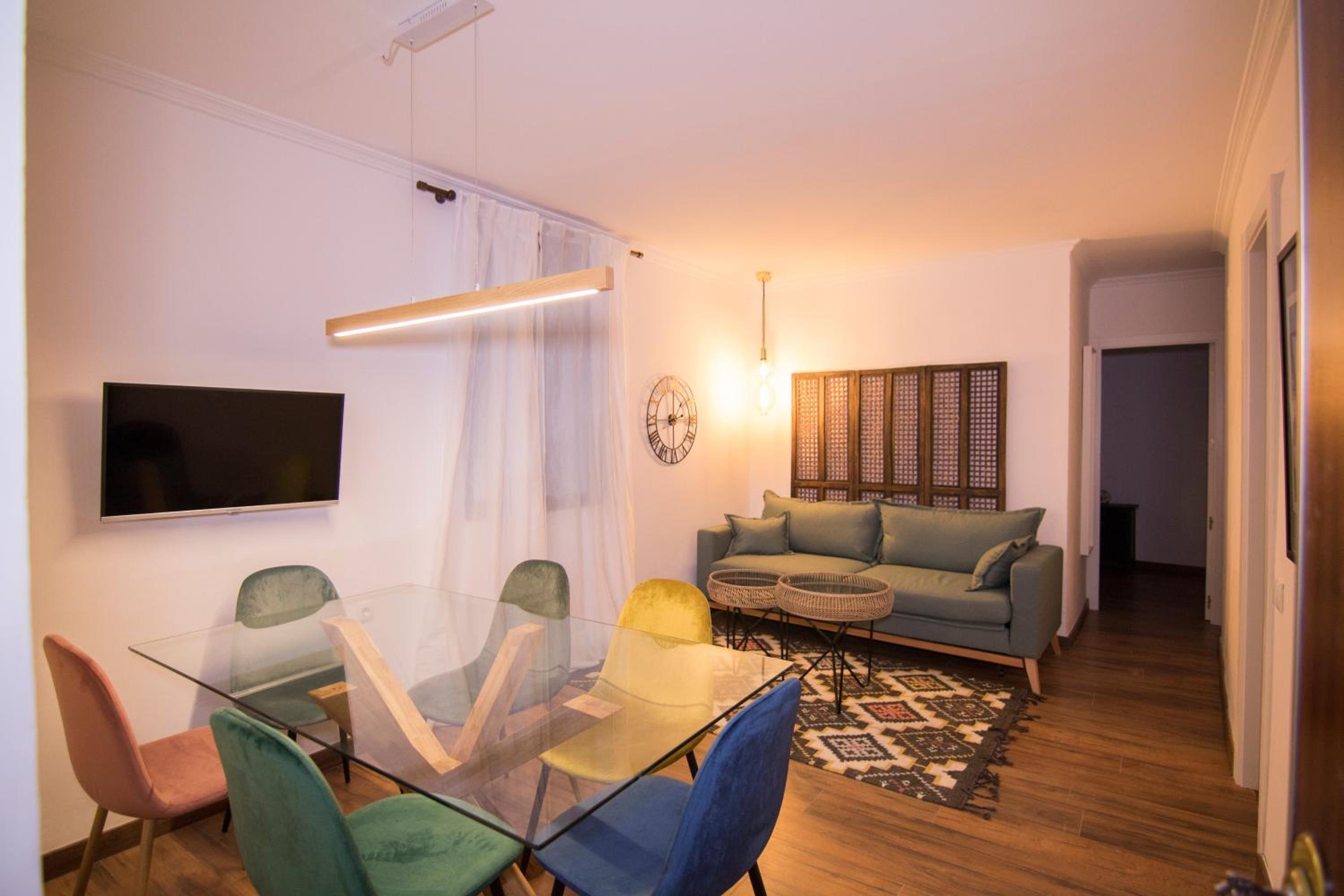 Two-Bedroom Apartment - Photo 7