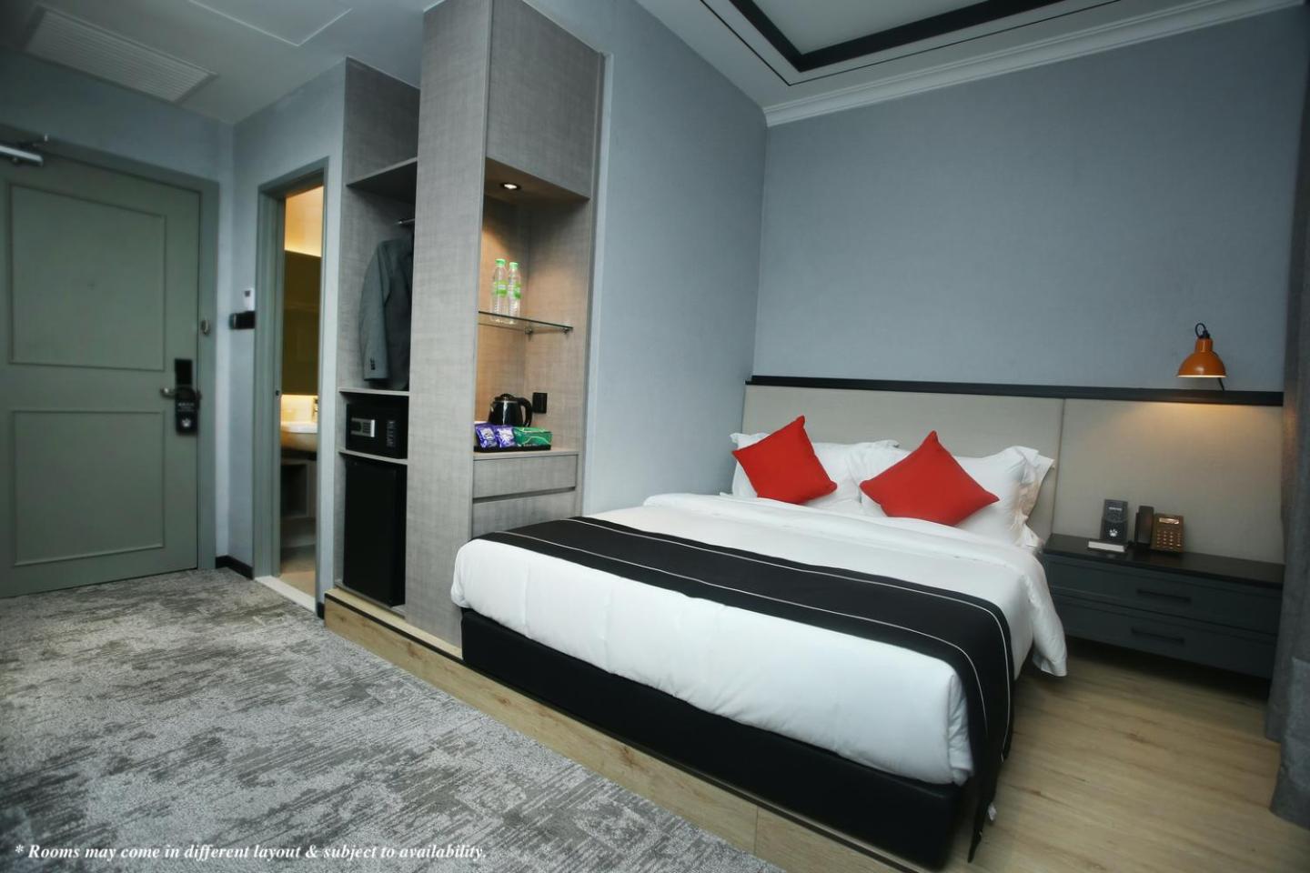 Deluxe Queen Room - Photo 2